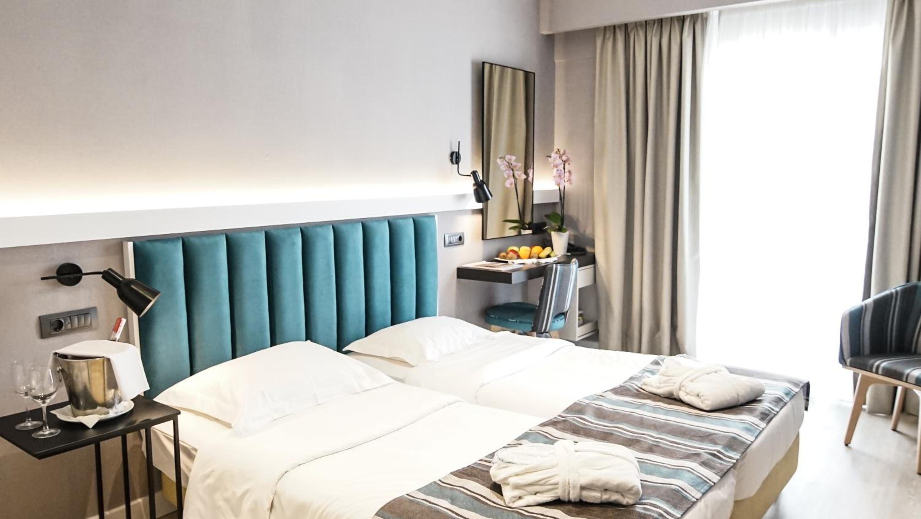 Executive Double or Twin Room with Acropolis View