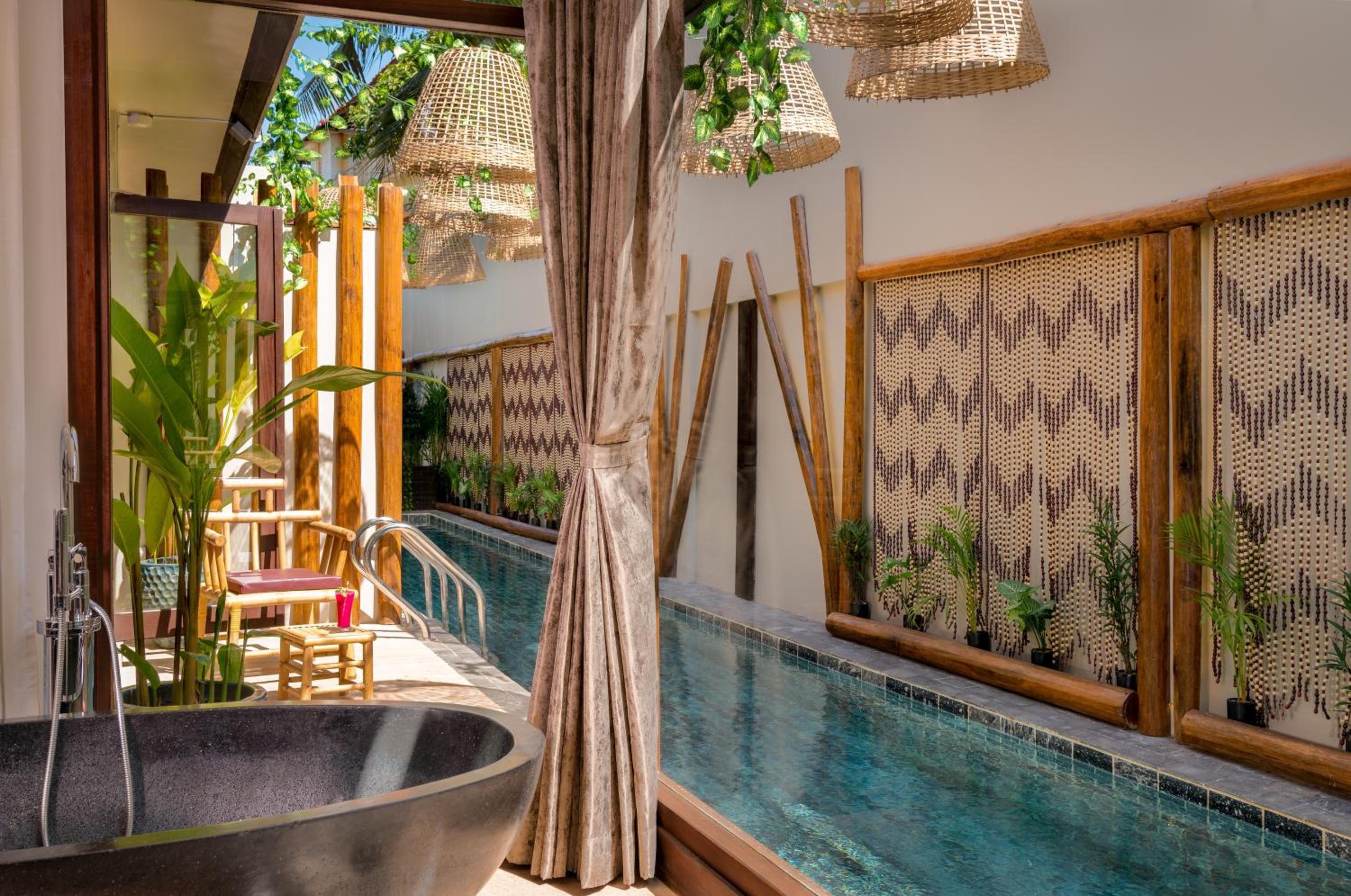 Suite with Private Pool