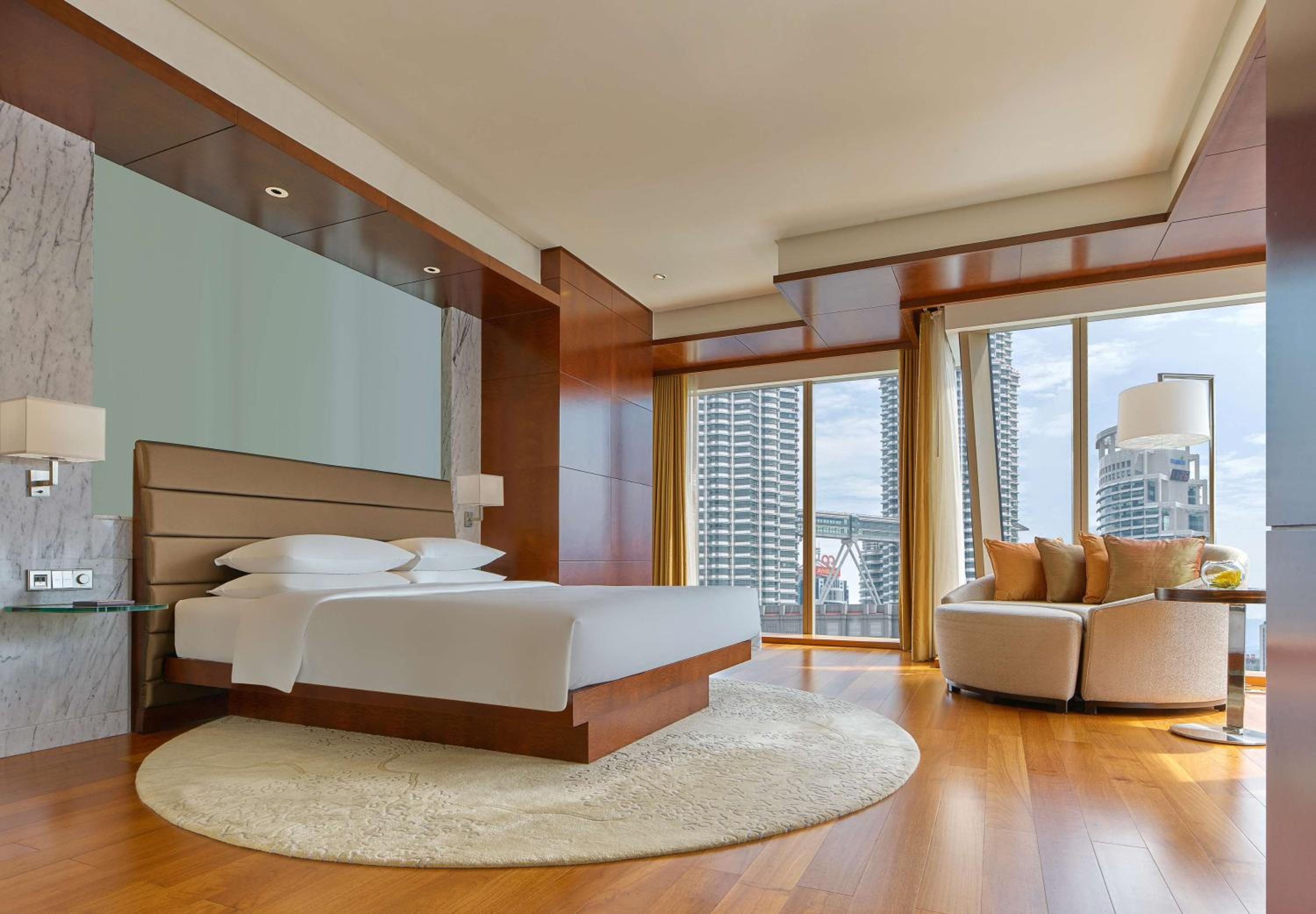 Grand Suite with Tower View