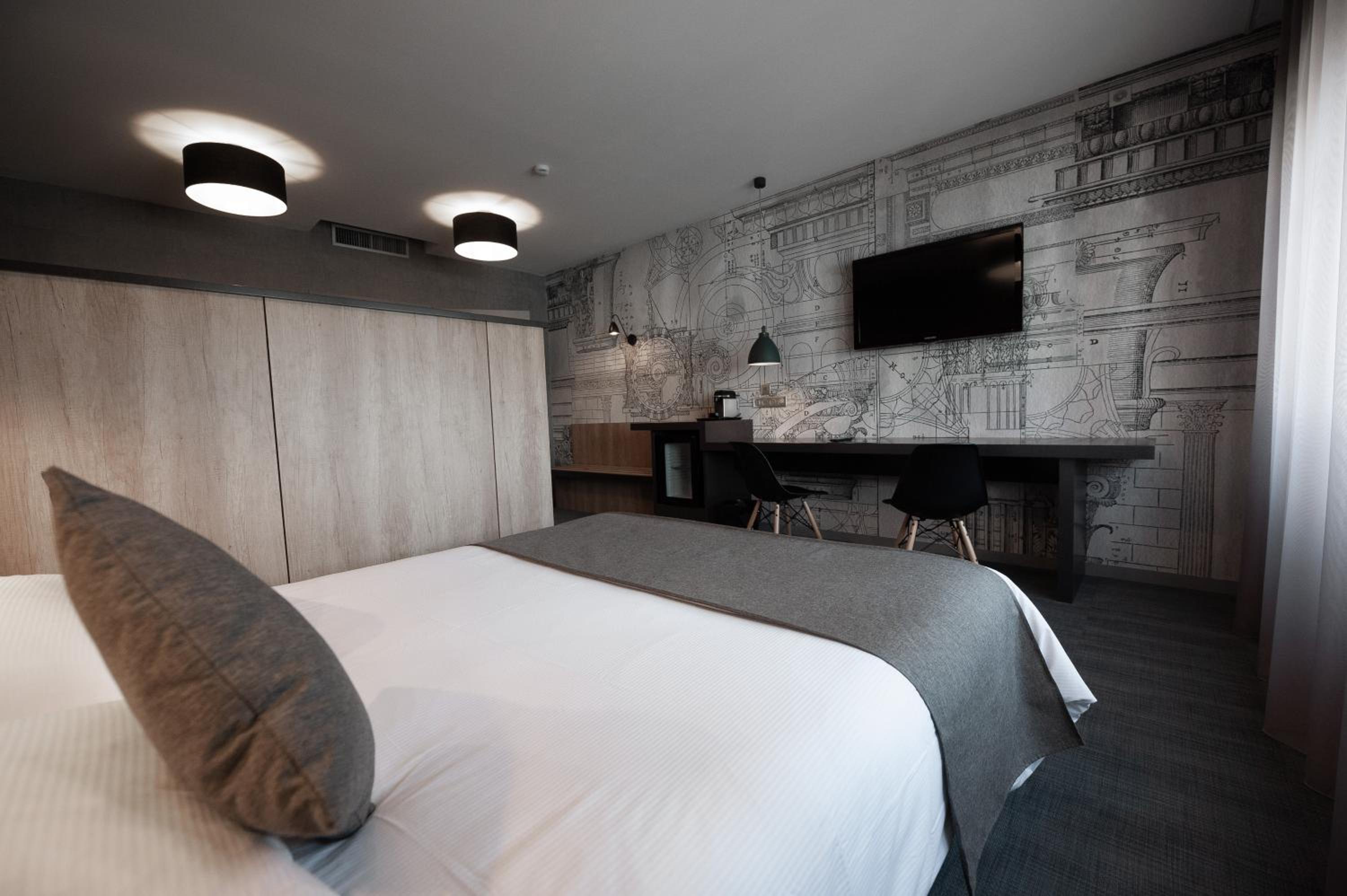 Elegance Family Room