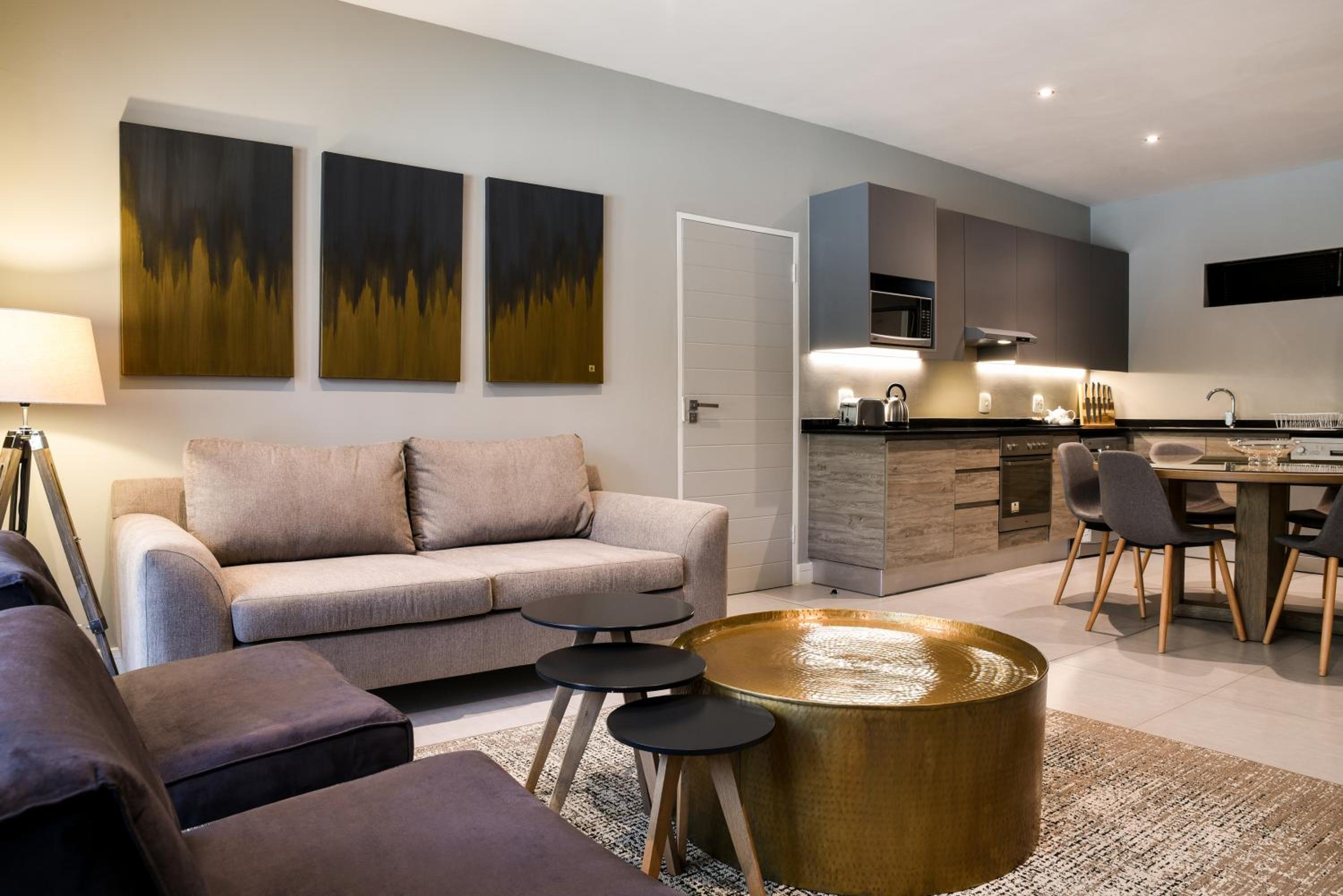 One Bedroom Apartment