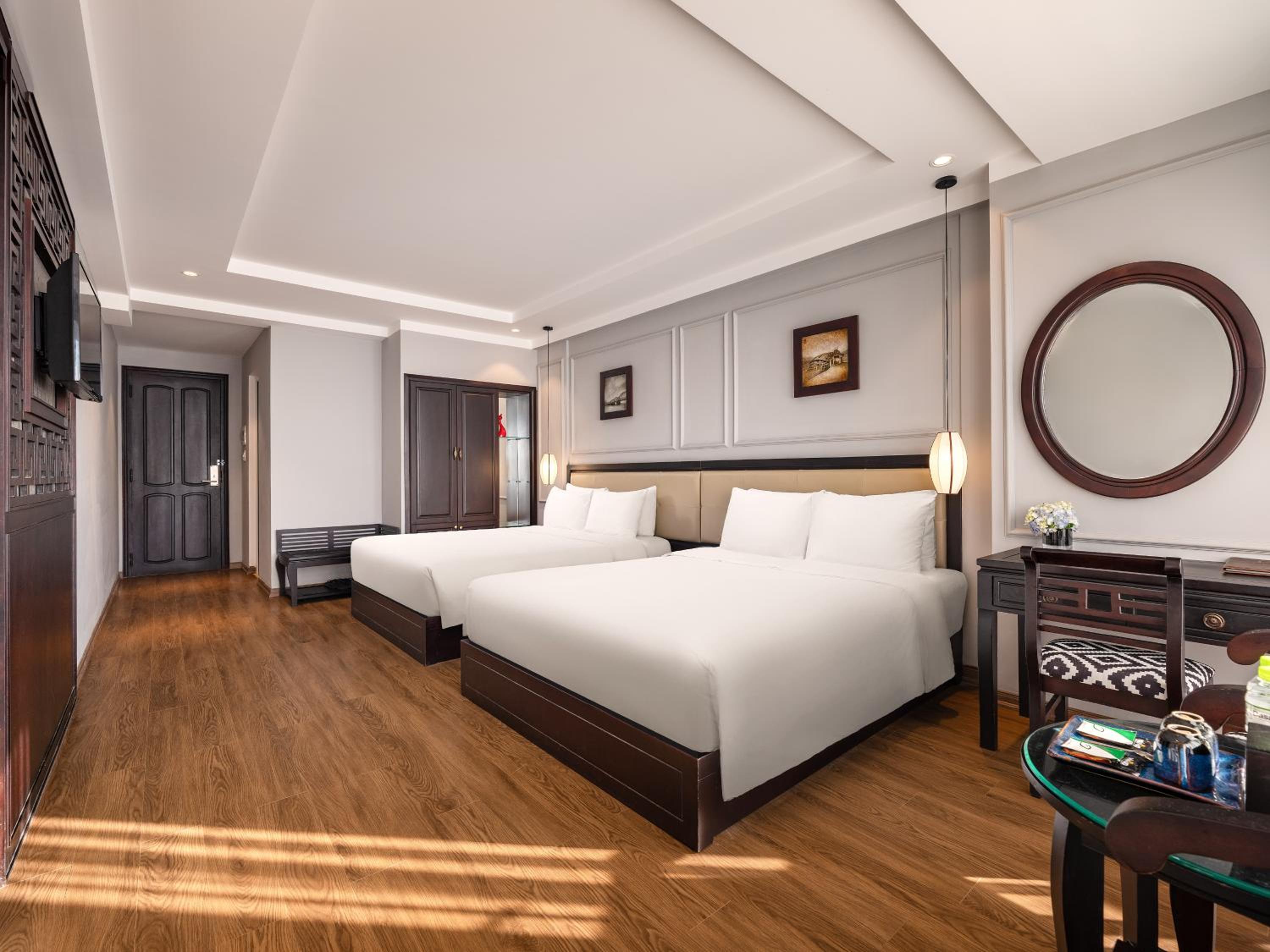 Family Room (4 Adults)