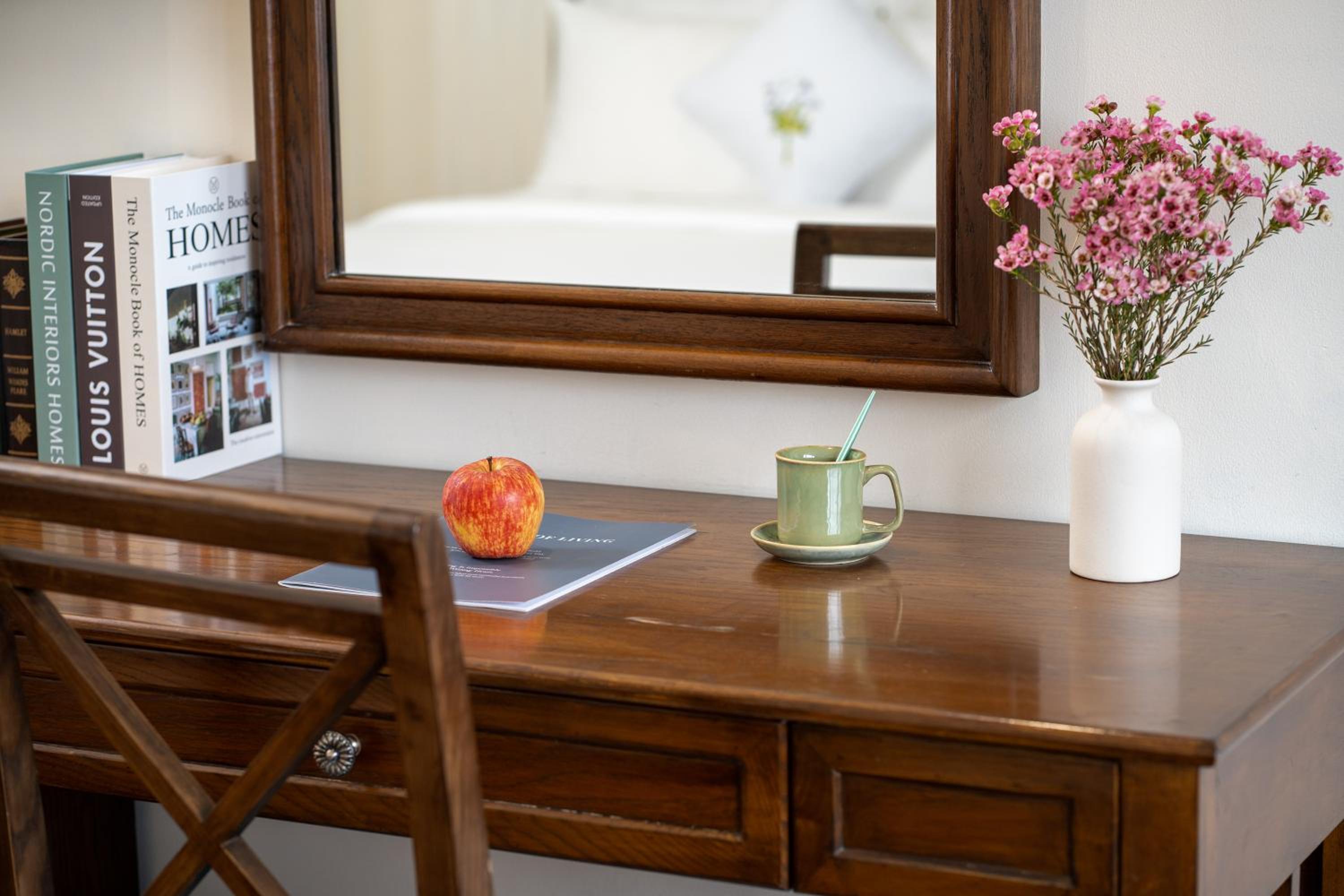 Elegant Suite with City View - Free Happy Hour