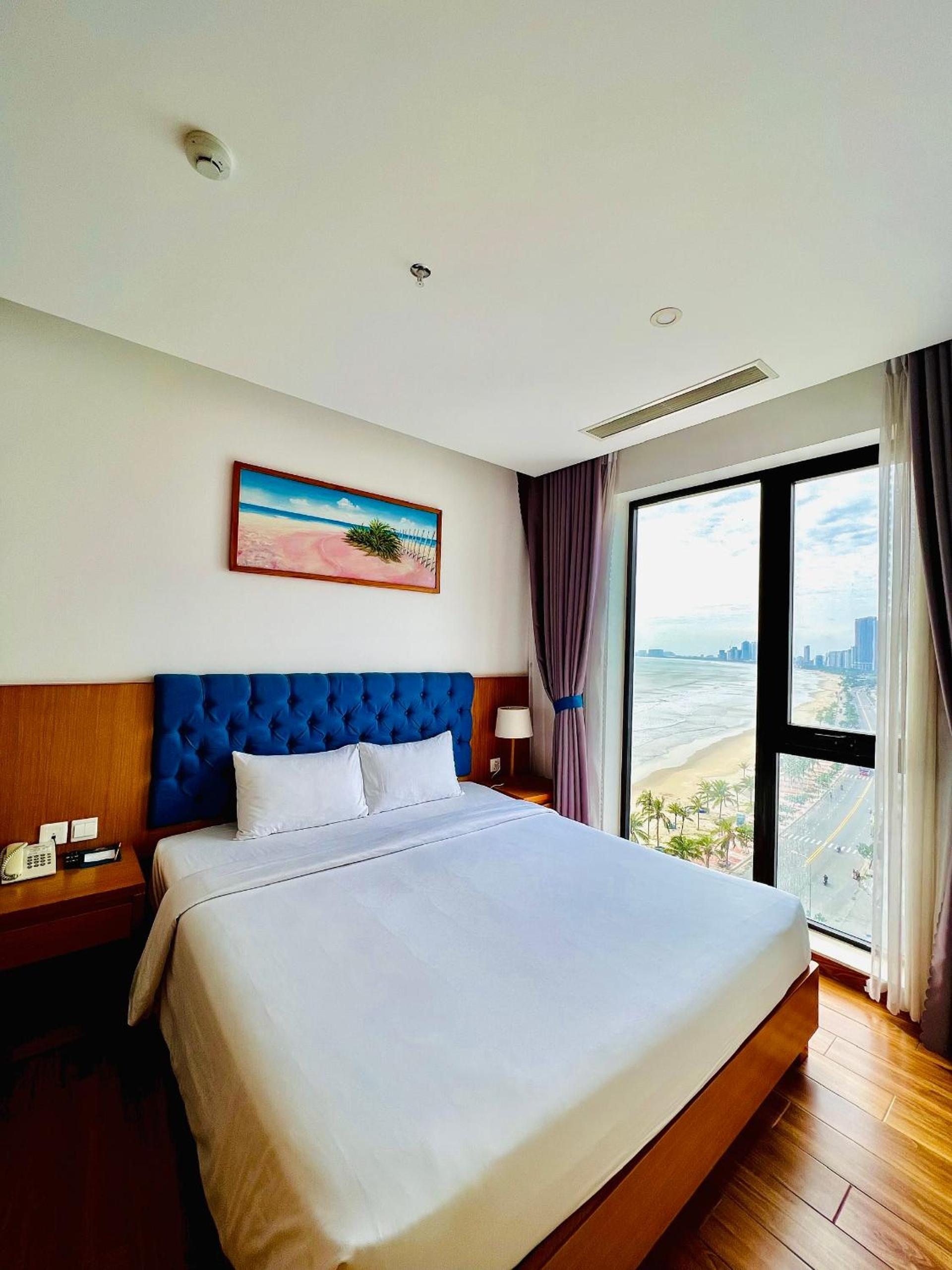 Two-Bedroom Apartment with City View