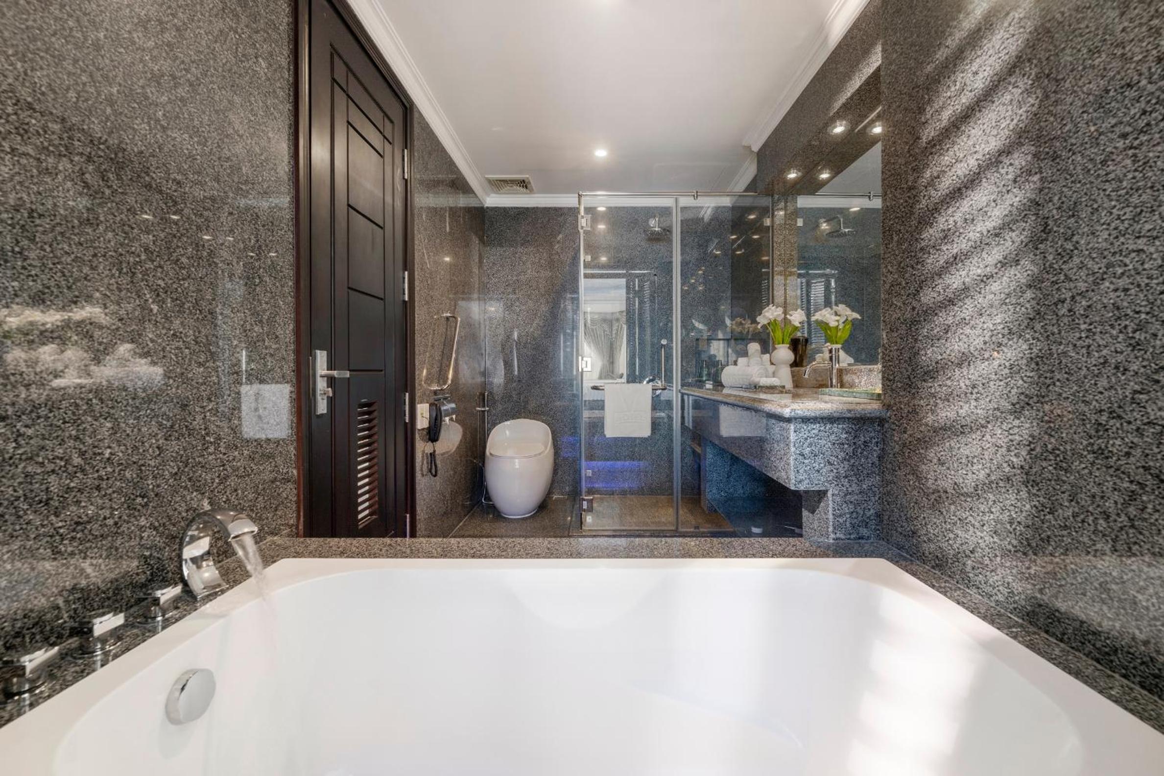 Premier Double Room with Ocean and Mountain View