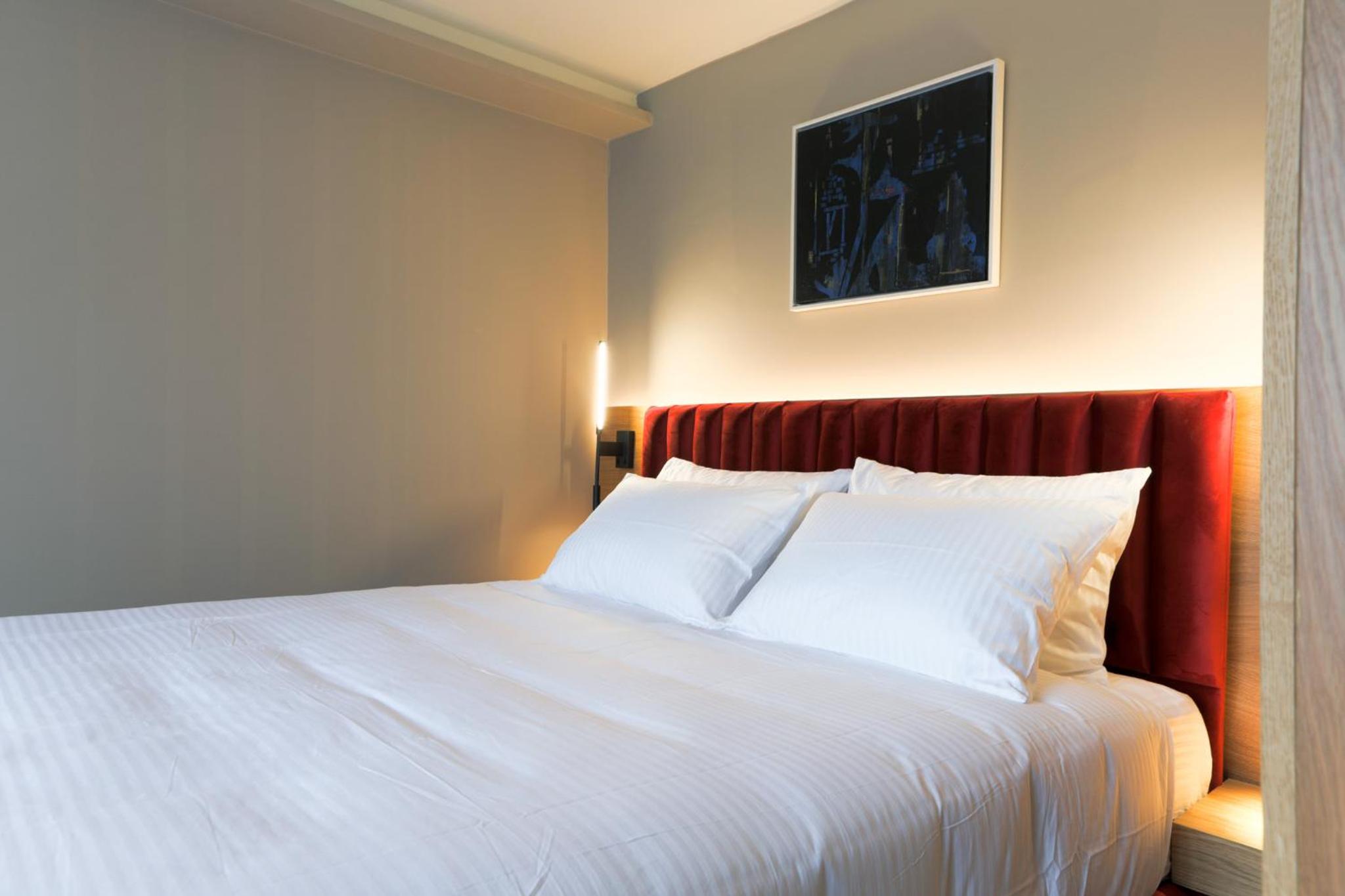 Deluxe Double Room with City View