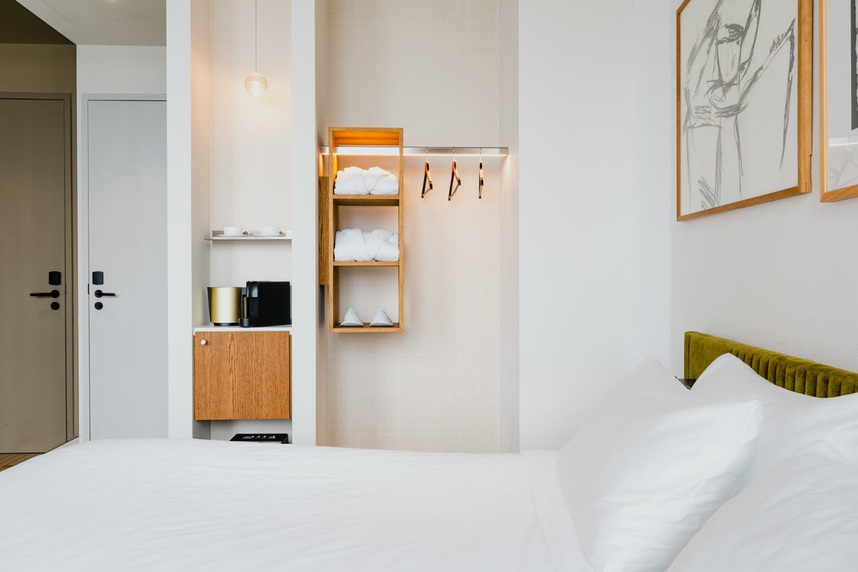 Deluxe Double or Twin Room – Riverfront View