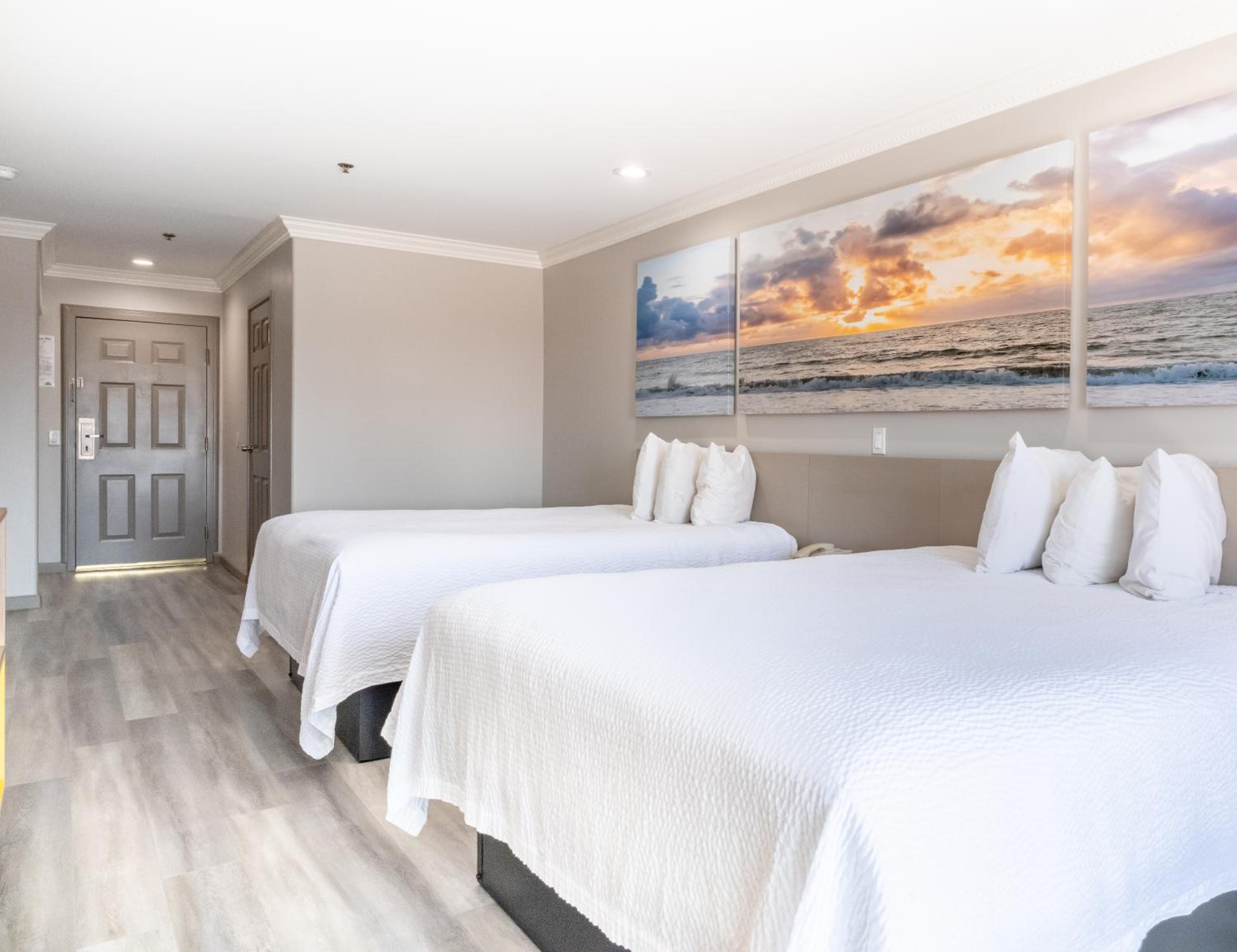 Deluxe Queen Room with Two Queen Beds and Balcony - Non-Smoking