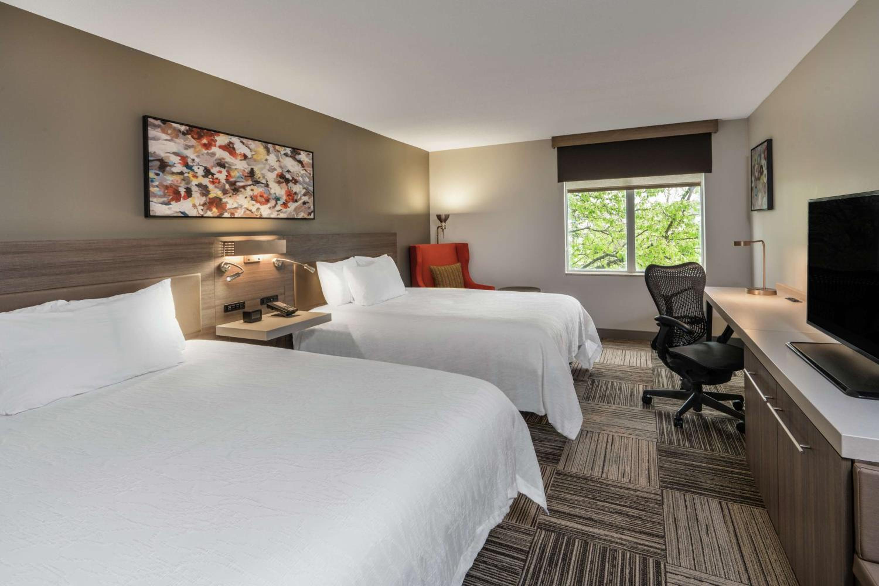 Premium Queen Room with Two Queen Beds