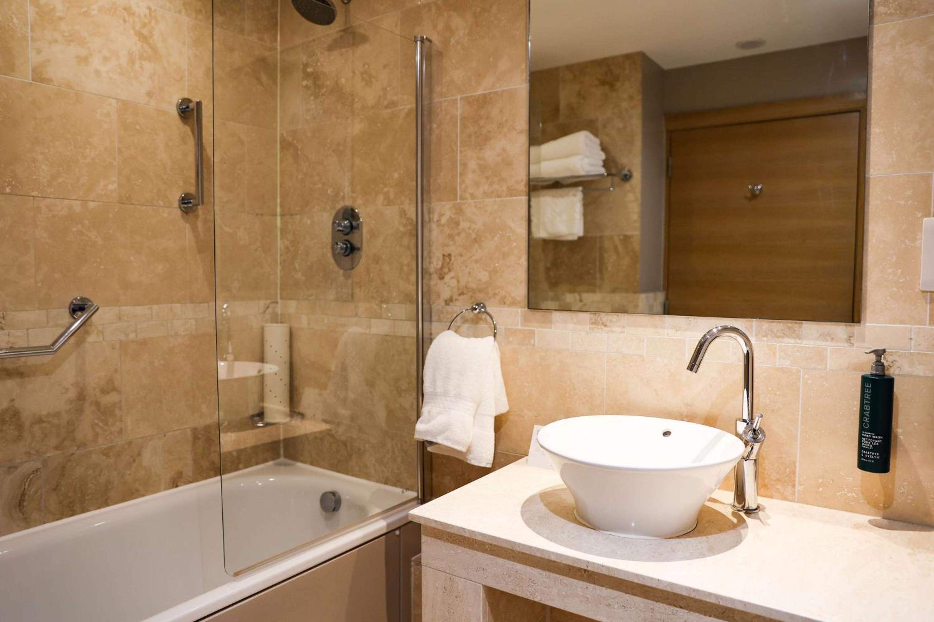 Twin Deluxe with Daytime Pitch View