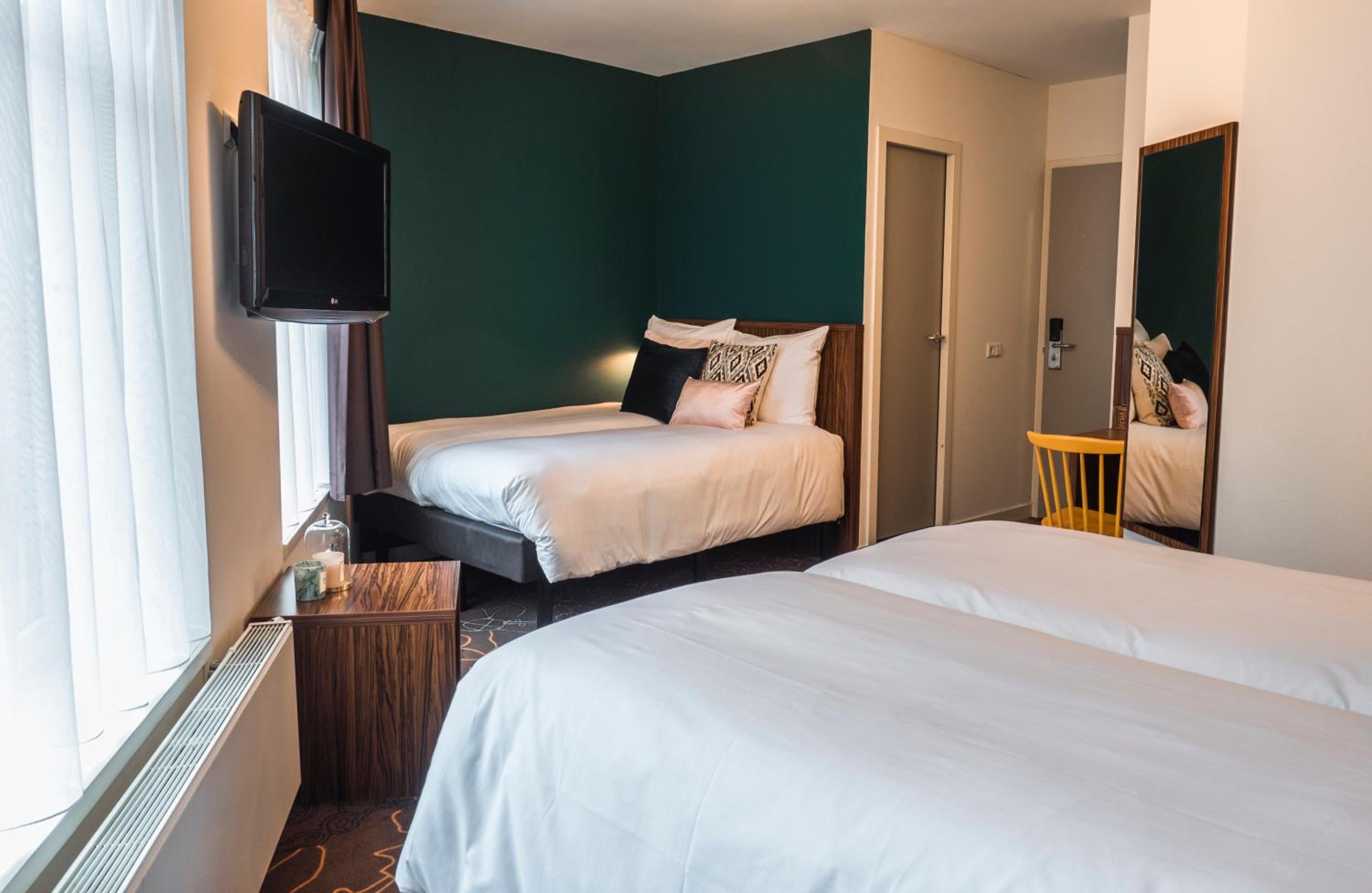 Standard Family Room