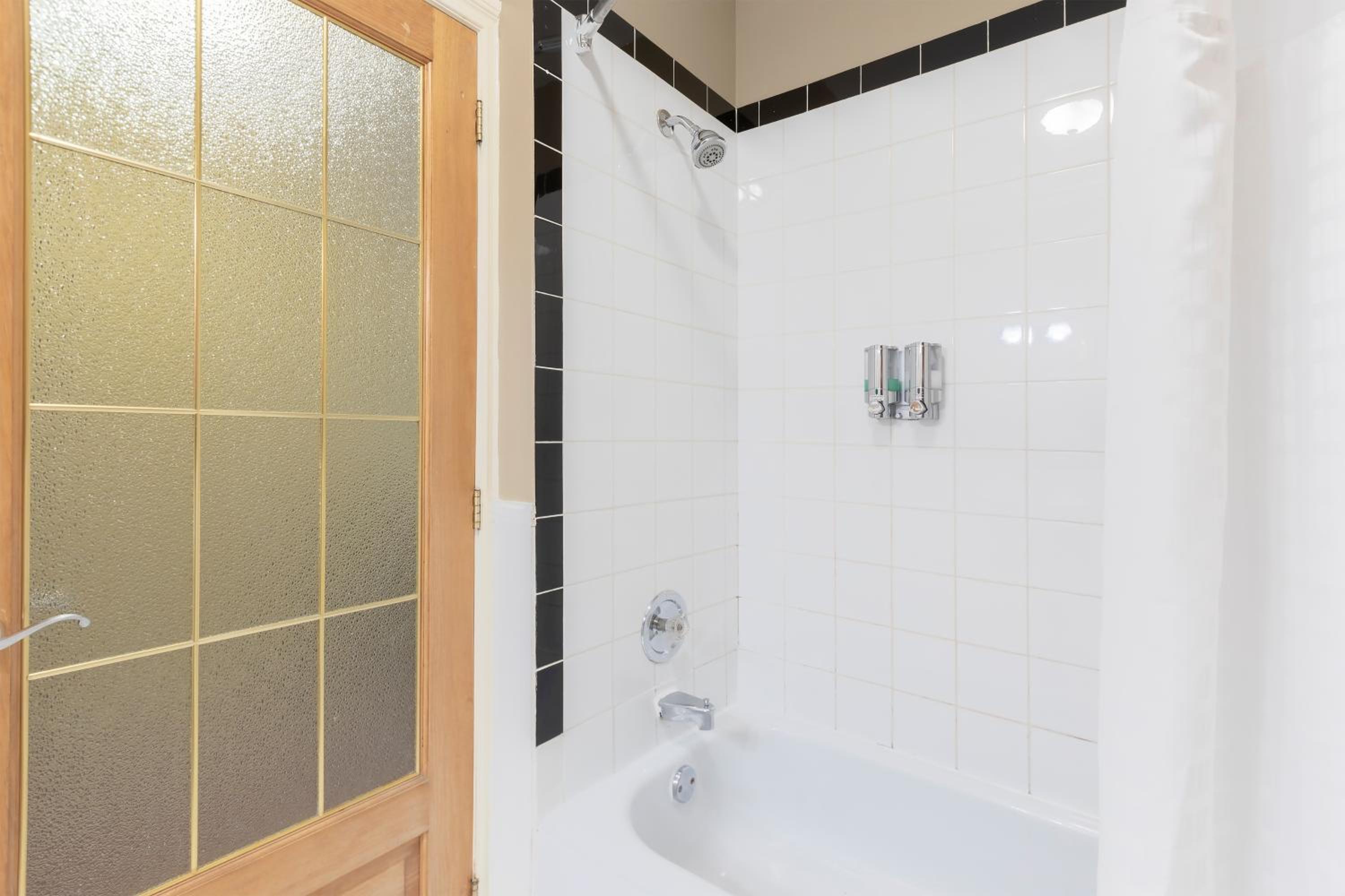 Double Room - Non-Smoking 