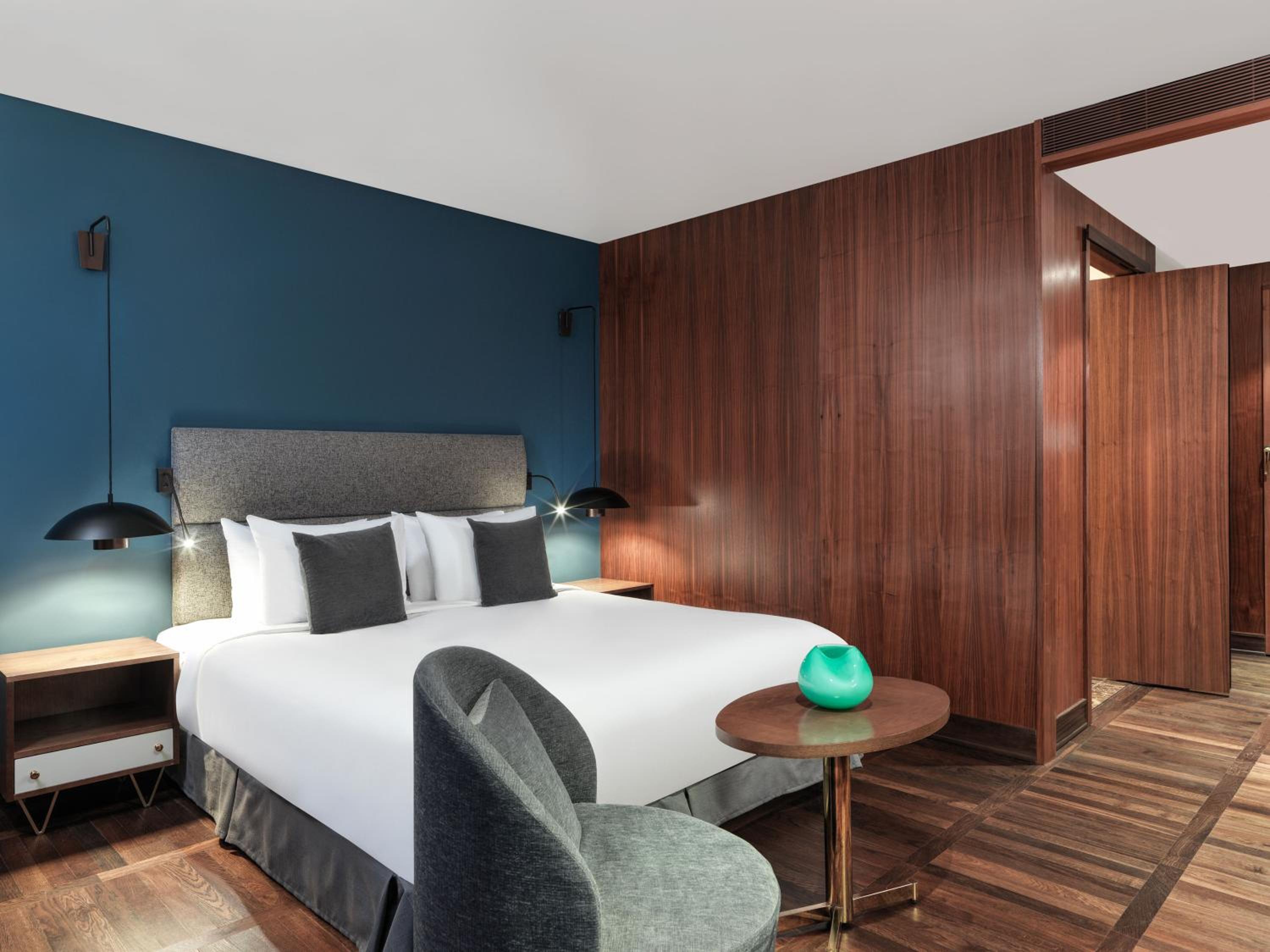 Deluxe King Room, Guest room, 1 King