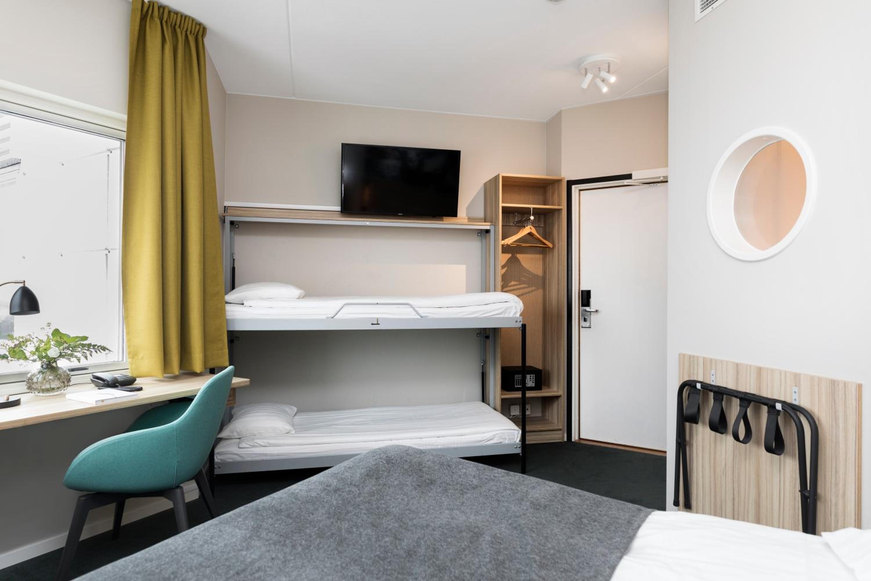 Good Morning Family Room