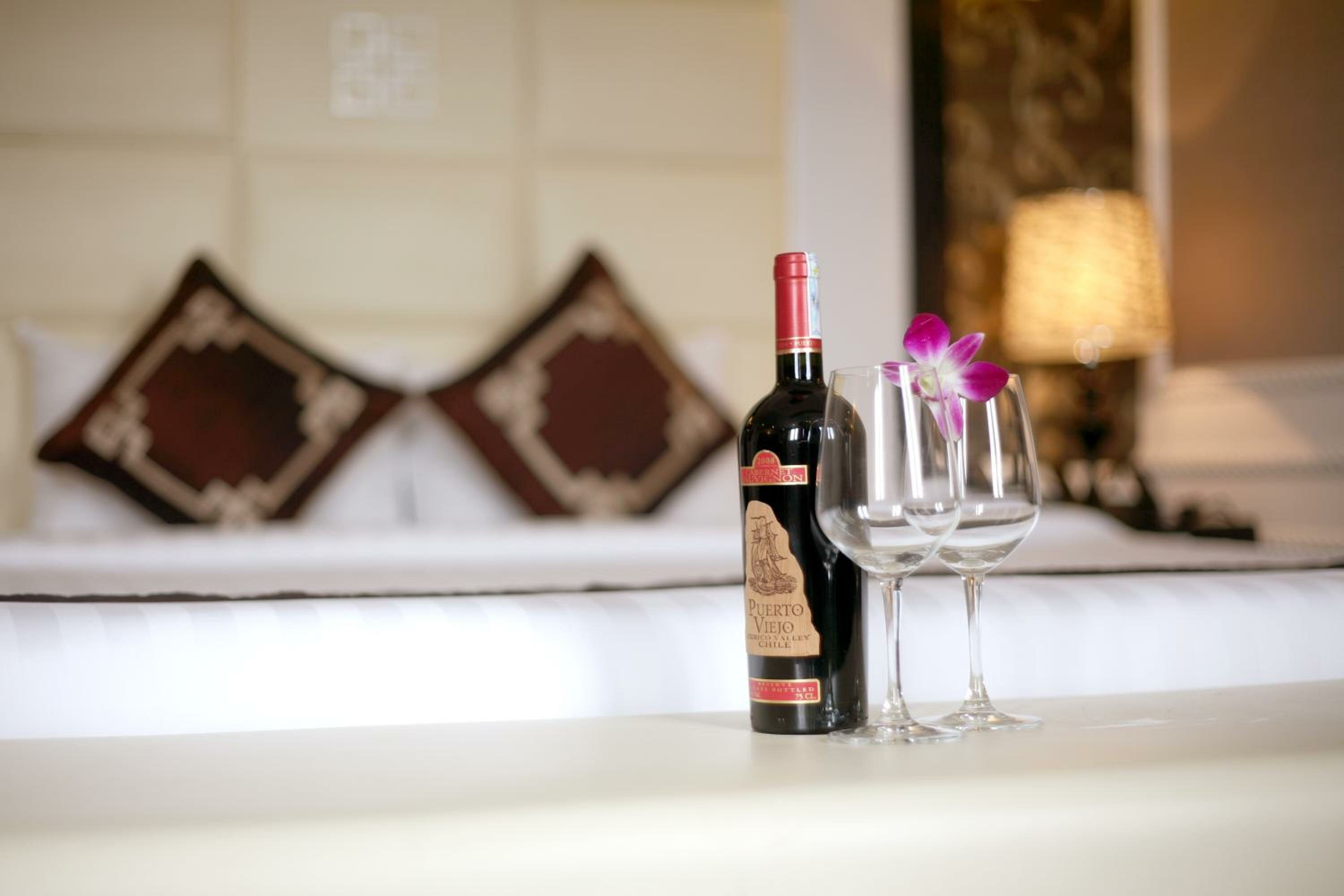 King Suite with City View