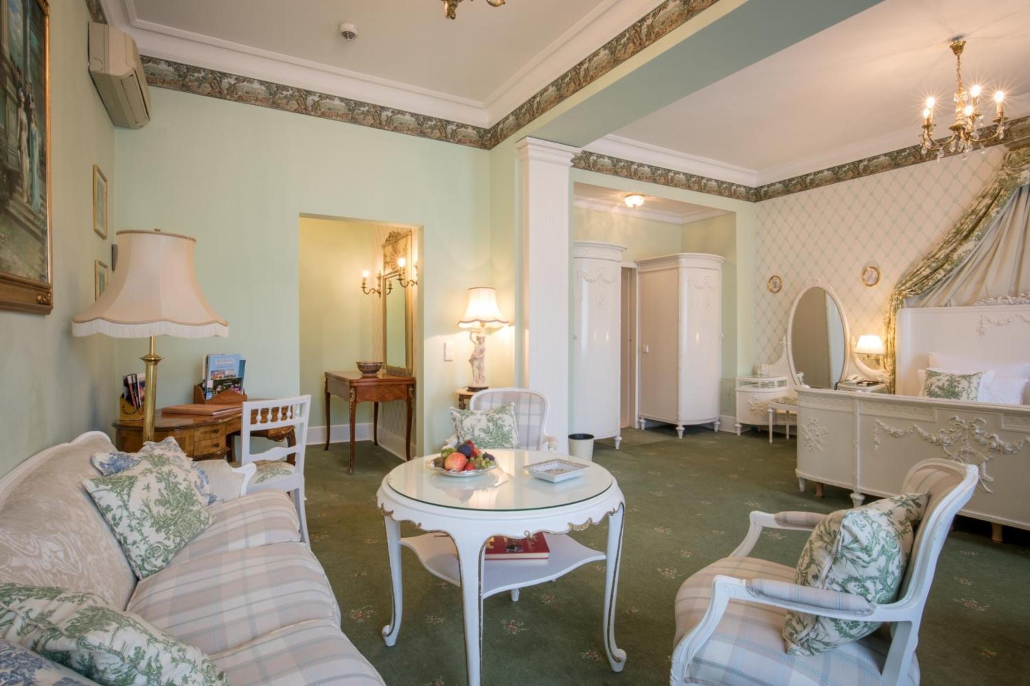 Junior Suite
