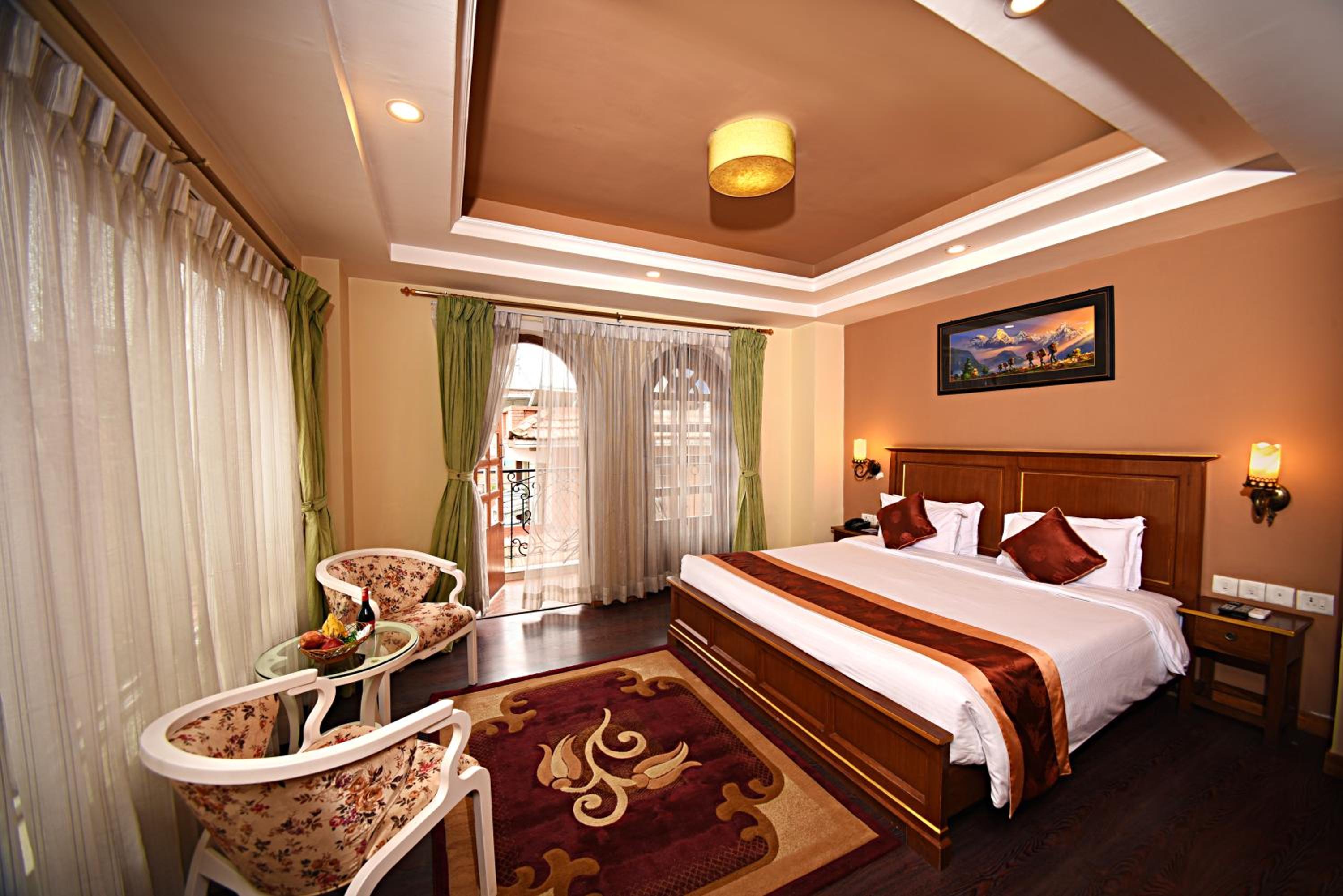 Suite with Balcony - Free Airport Pickup