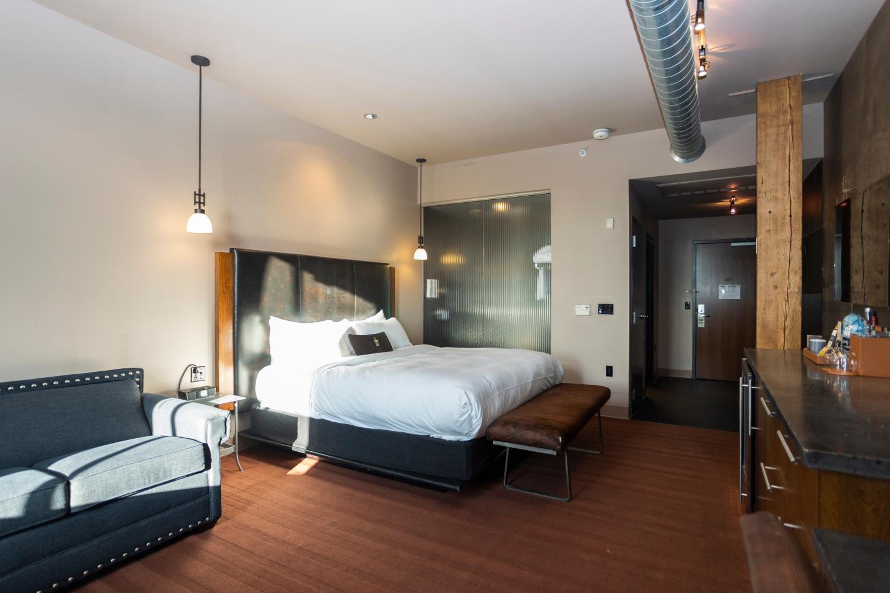 Cream City Studio Suite