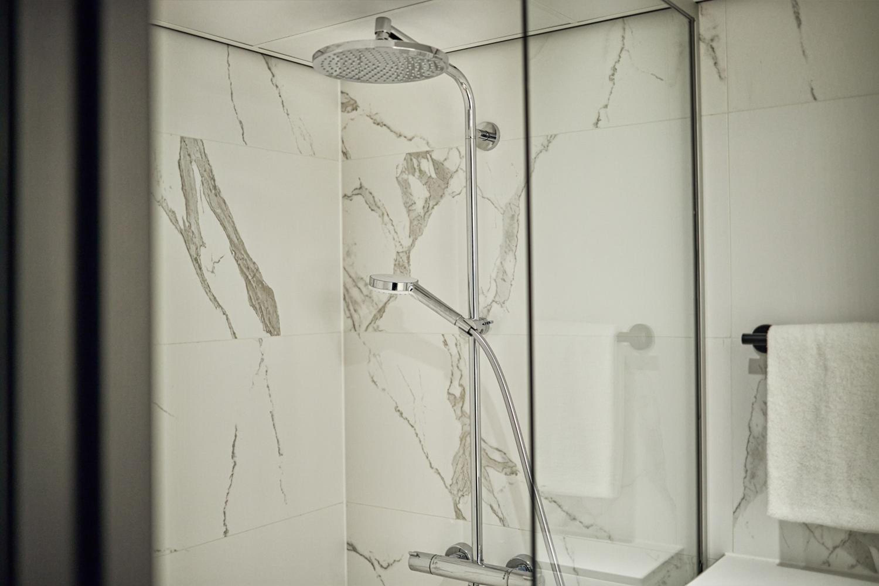 Deluxe Double Room with Shower