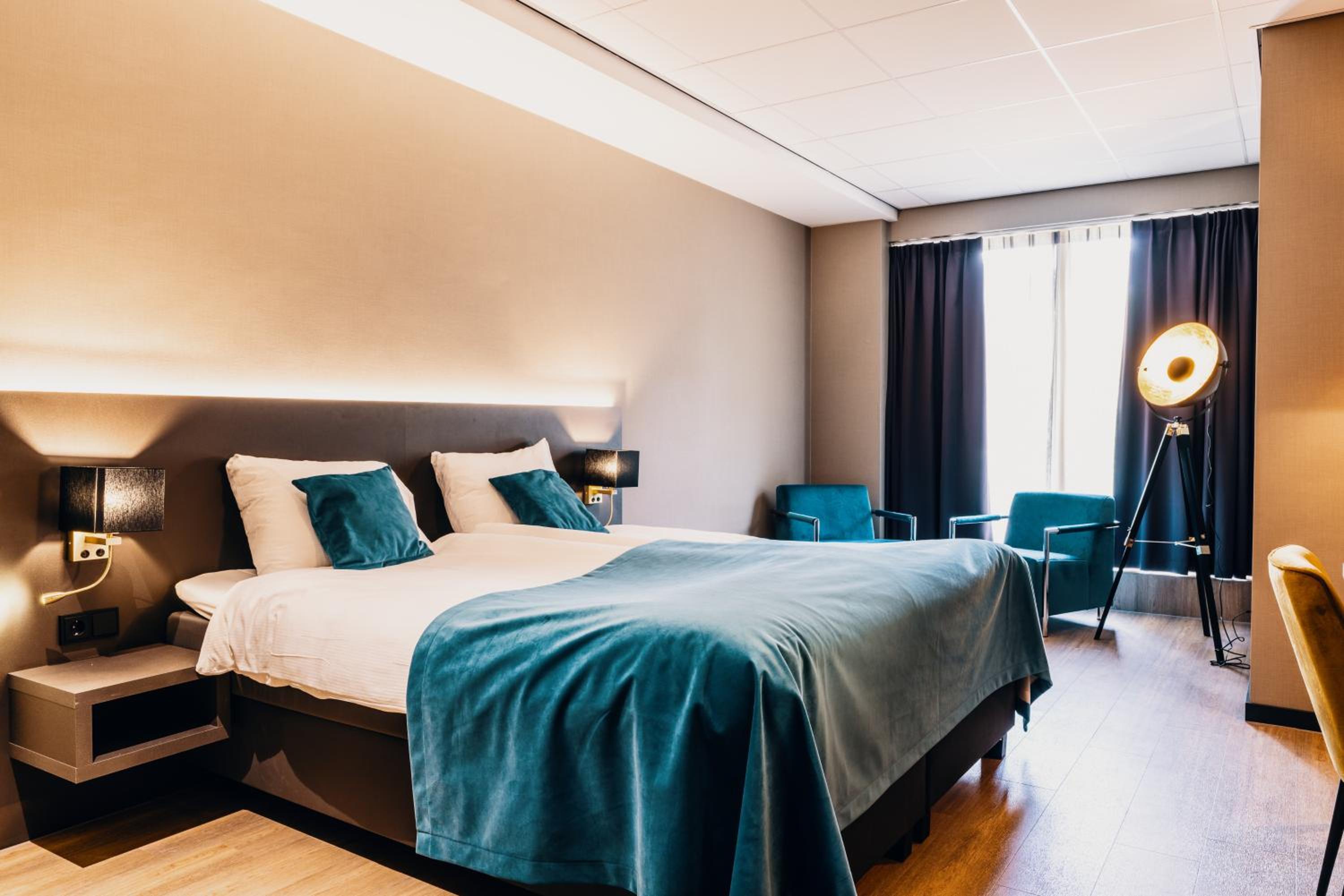 Deluxe Double Room with Shower