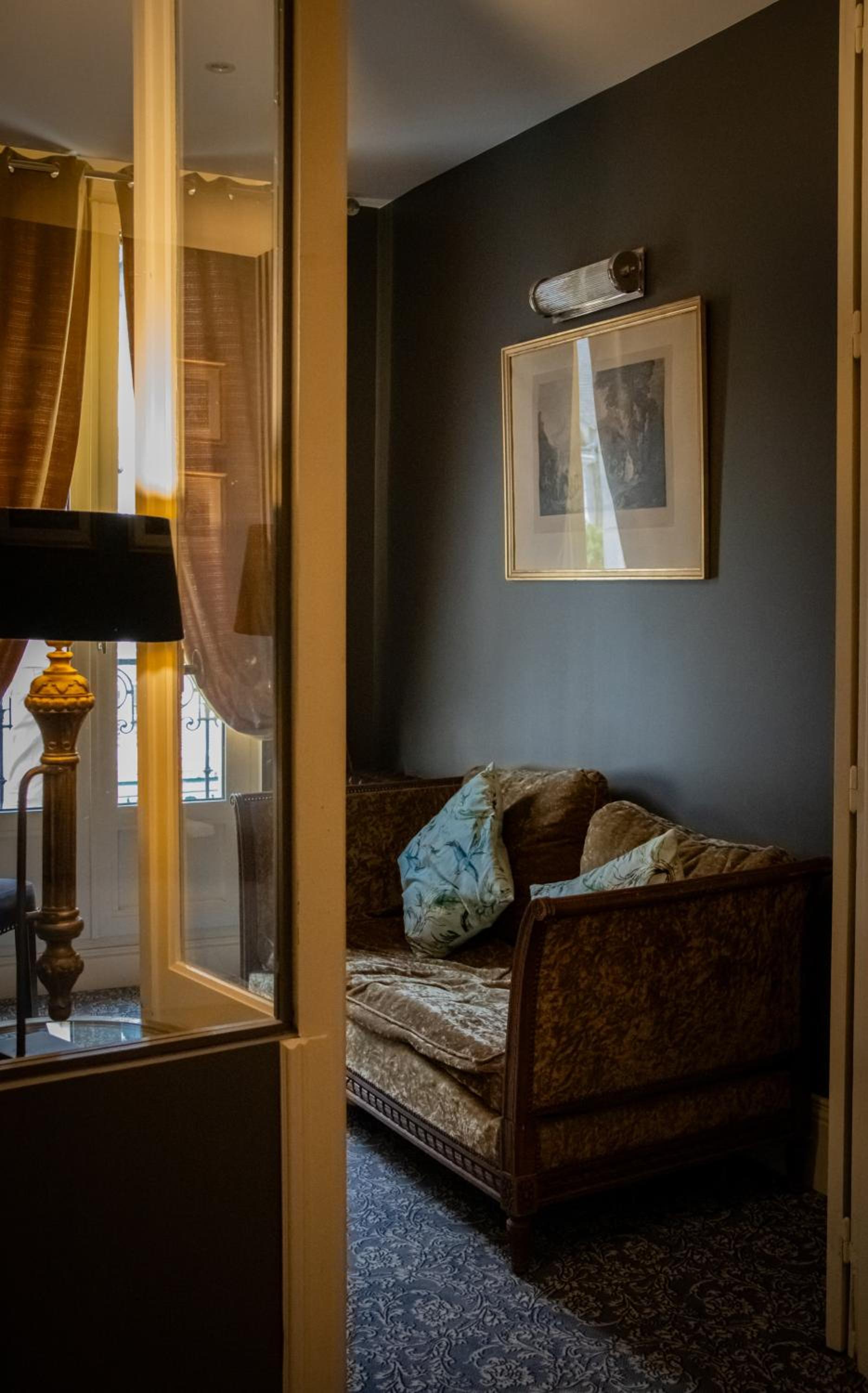 Executive King Room - Non-Smoking