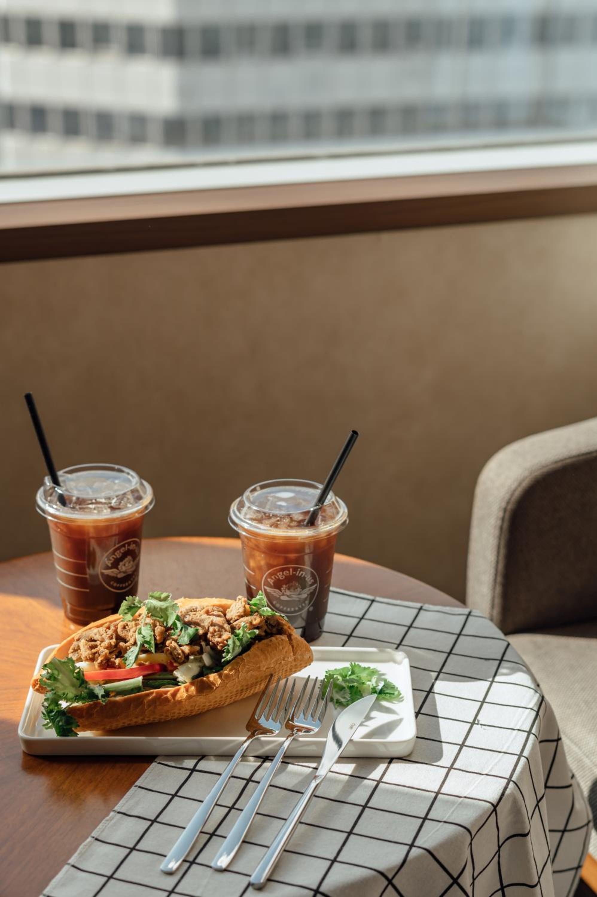 Superior Double Room - Netflix available (Personal Account Use) - Voucher for 1 Sandwich + 2 Americanos (per night)