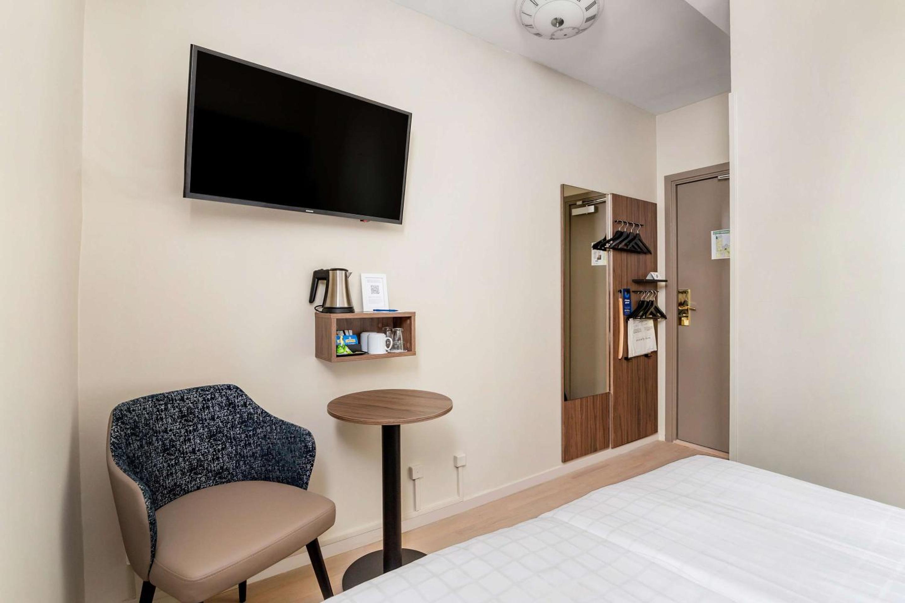 Double Room without Window