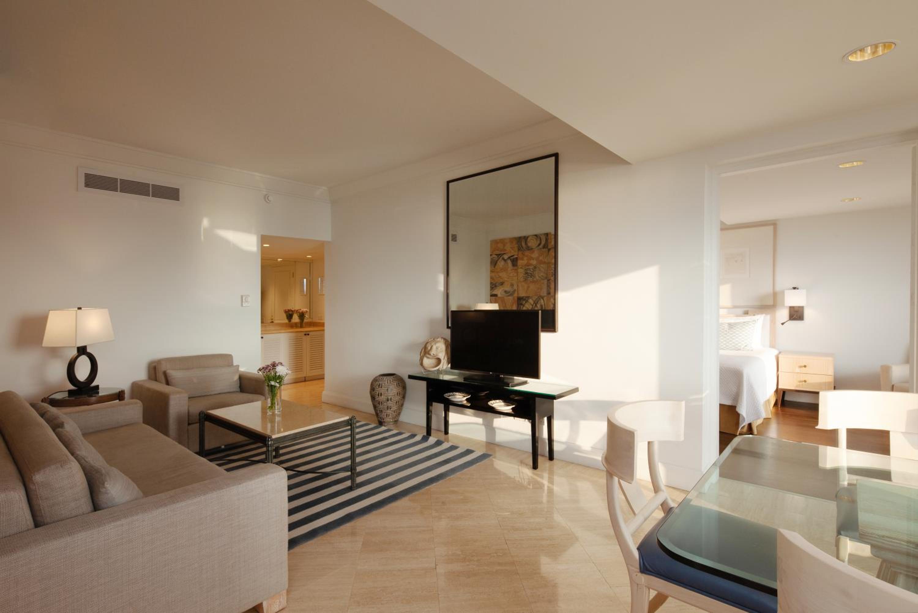 Two Bedroom Sea View Deluxe Suite