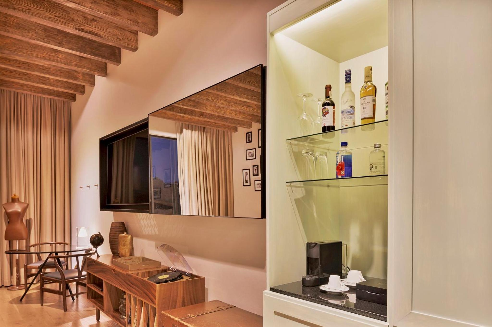 Deluxe Room 2 Double