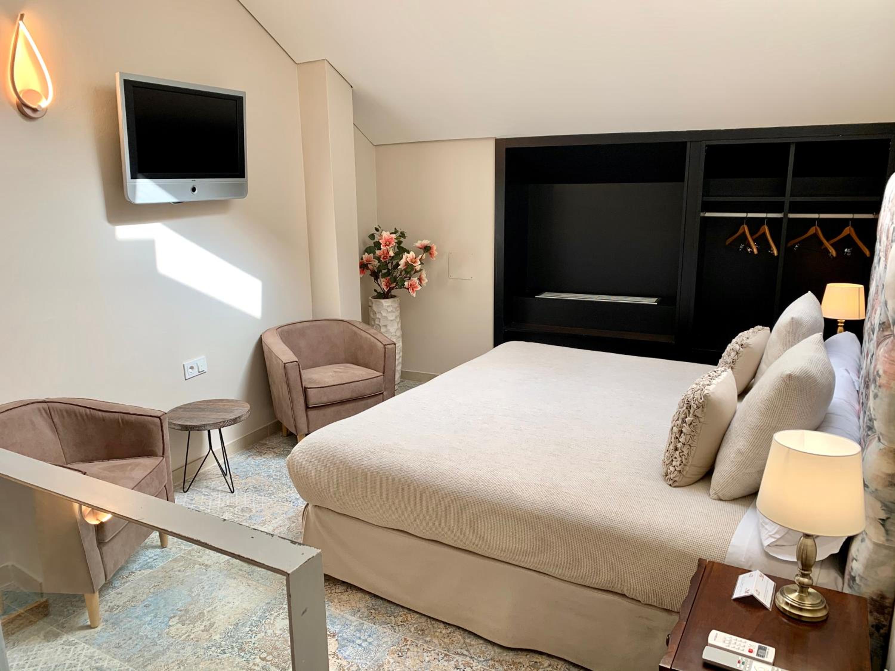 Duplex Suite with Spa Bath