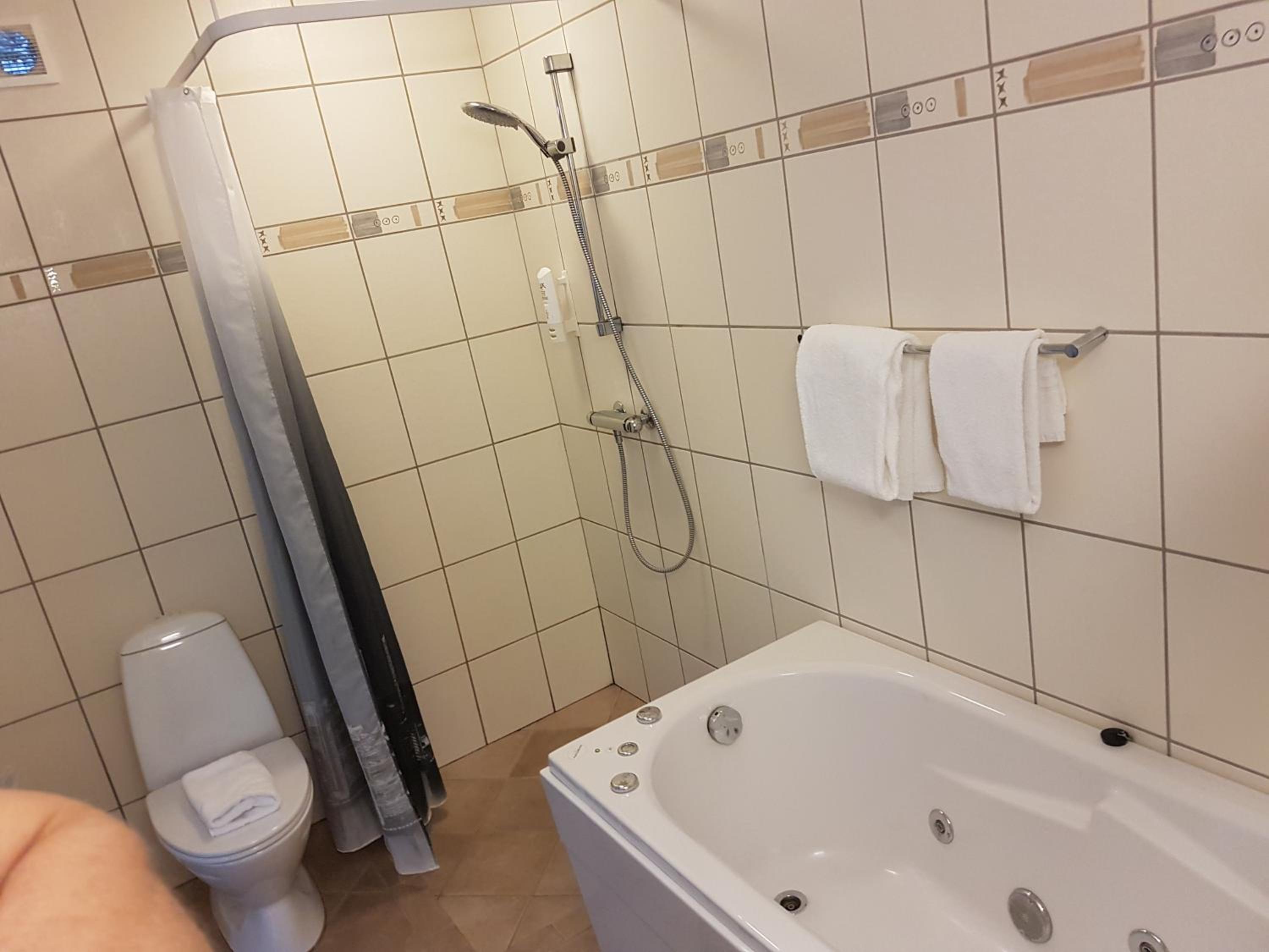 Junior Suite with Lake View