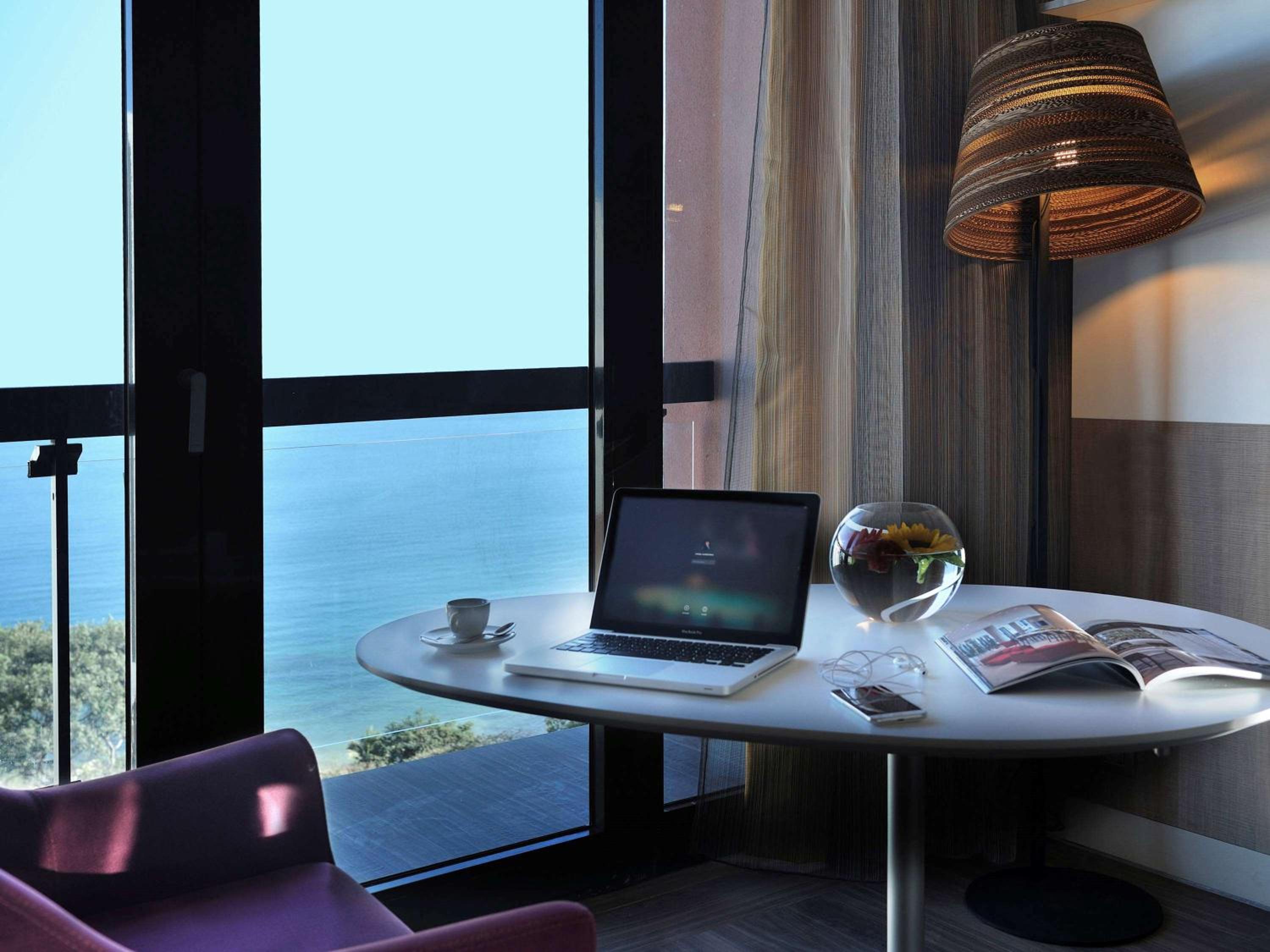 Superior King Room with Sea View