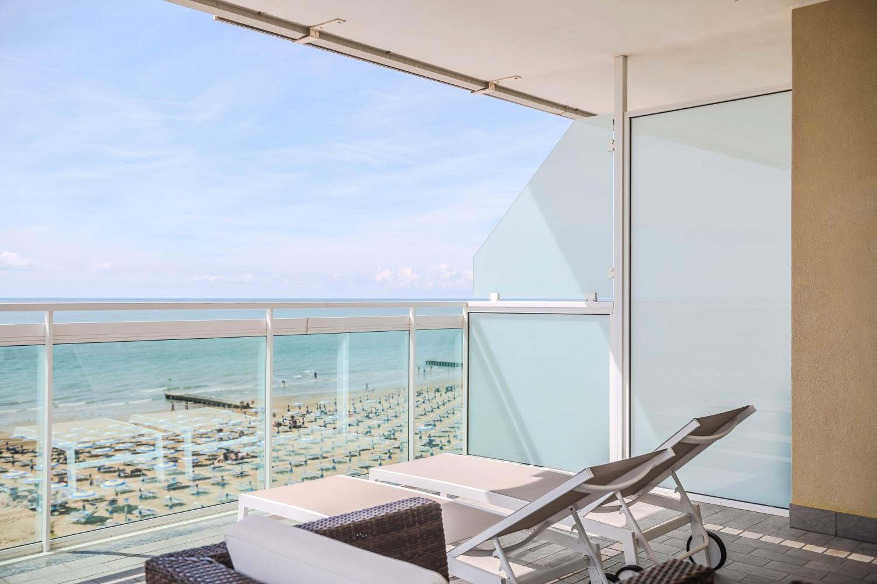 Superior Quadruple Room with Sea View and Terrace