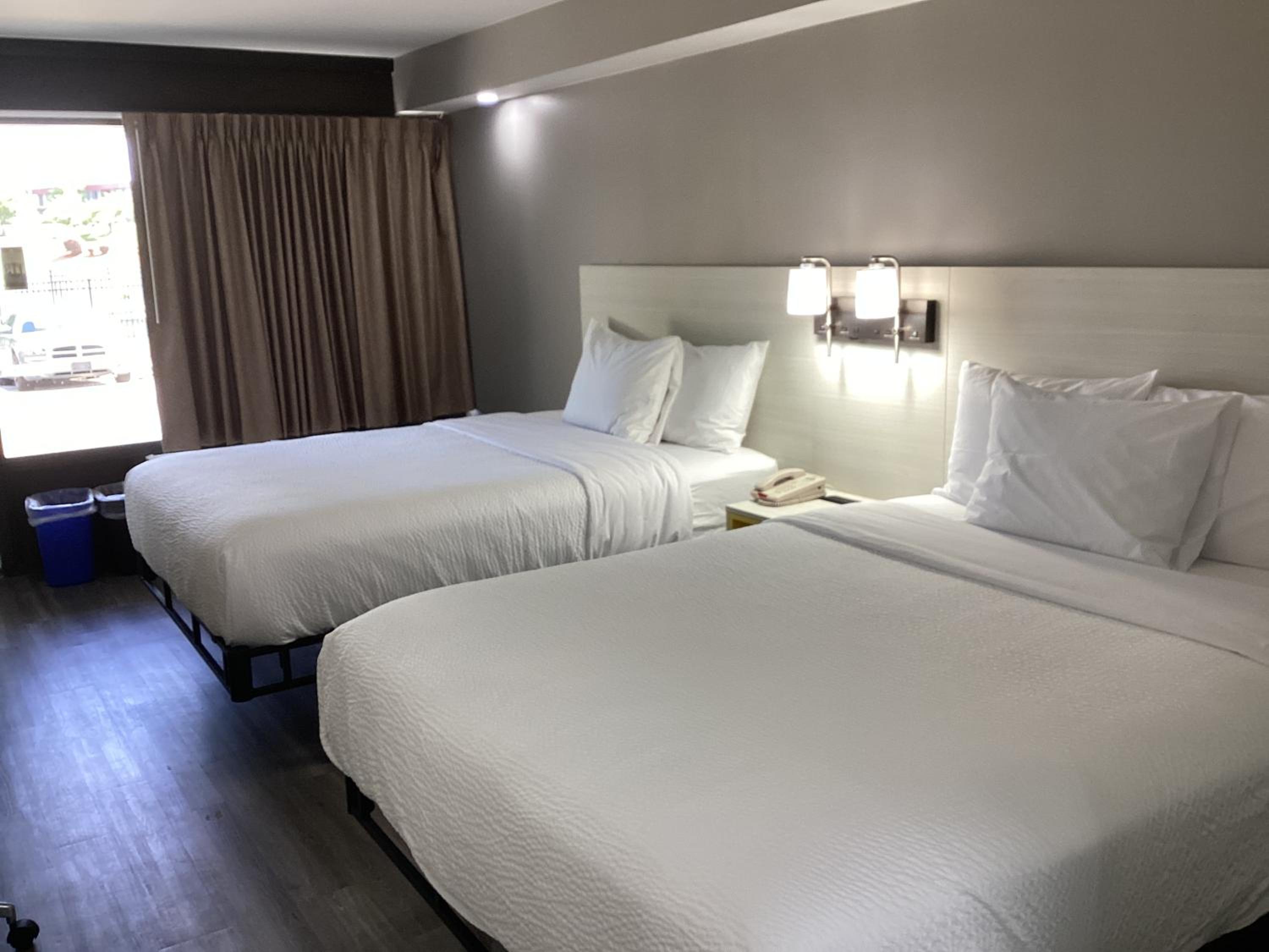 Queen Room with Two Queen Beds - Non-Smoking