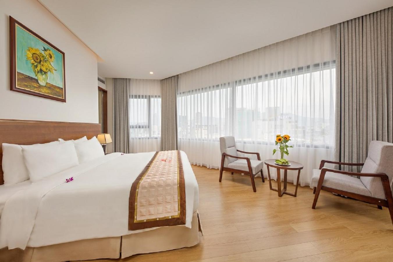 Suite with River View