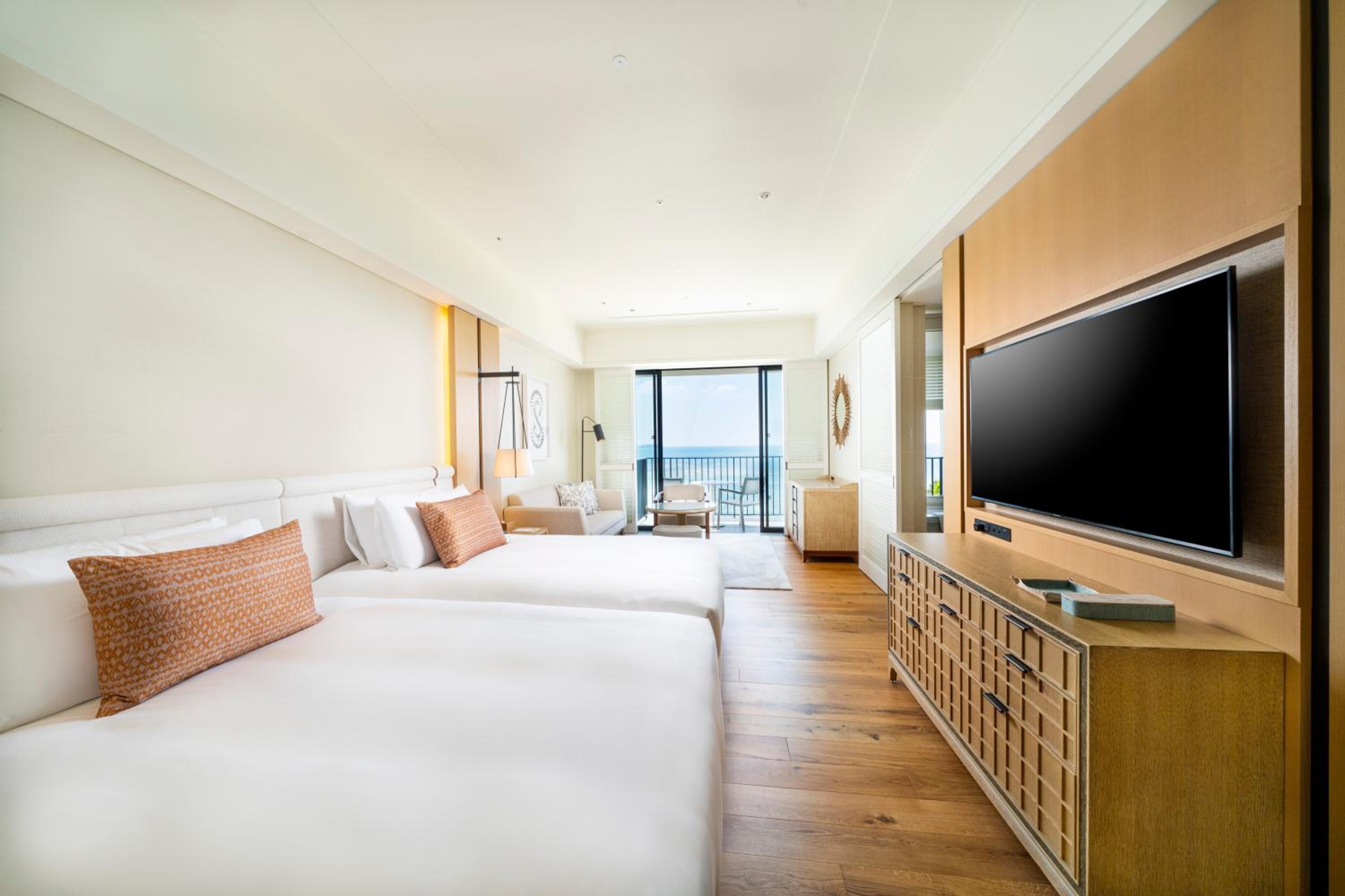 Deluxe Ocean View Sunset Wing Twin