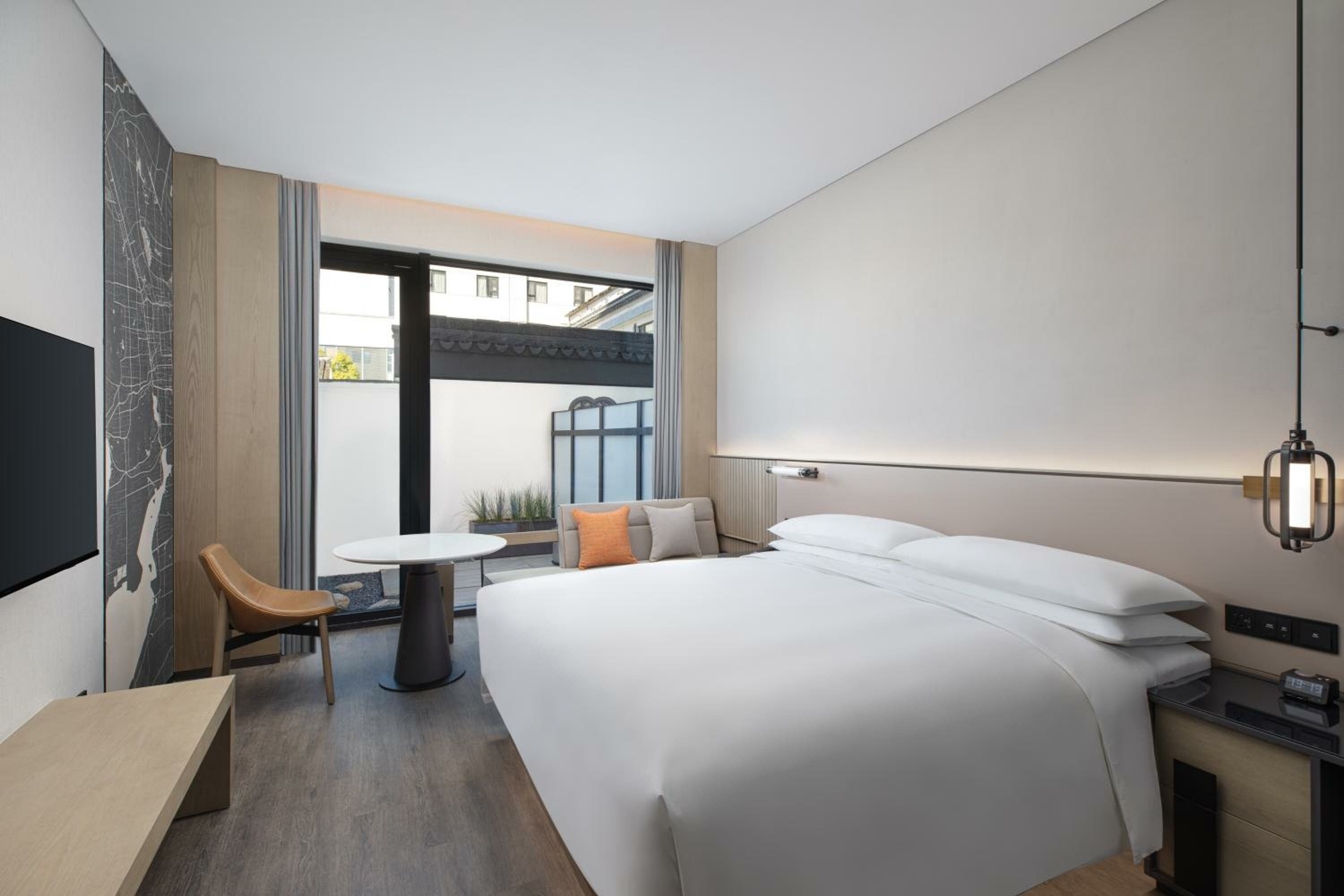 King Room with Garden View