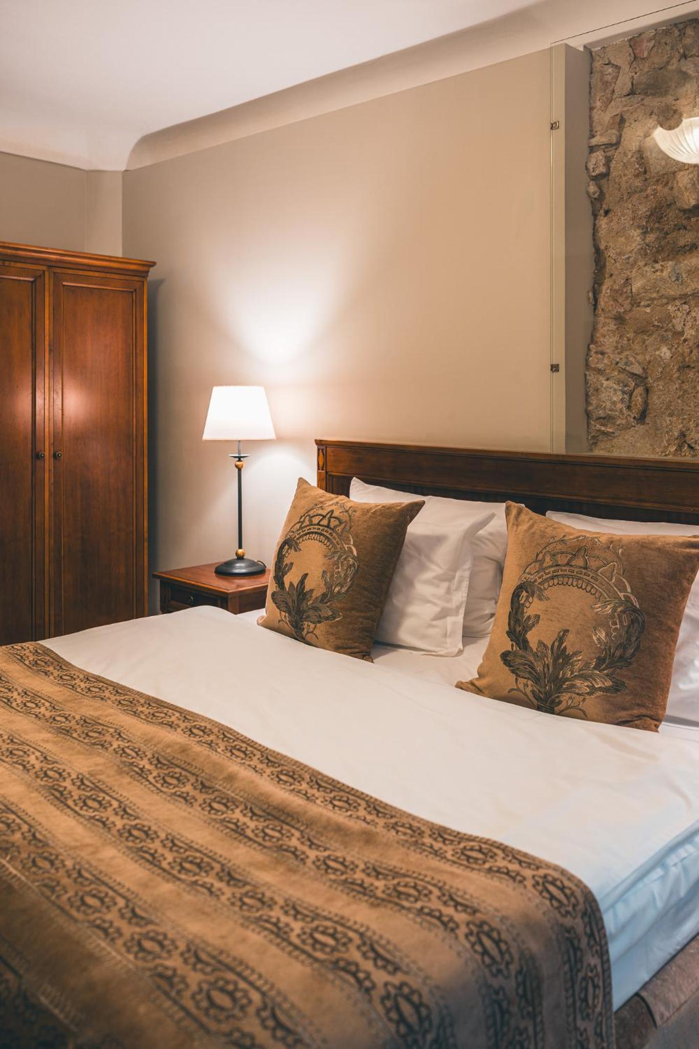 Deluxe Double Room with Terrace