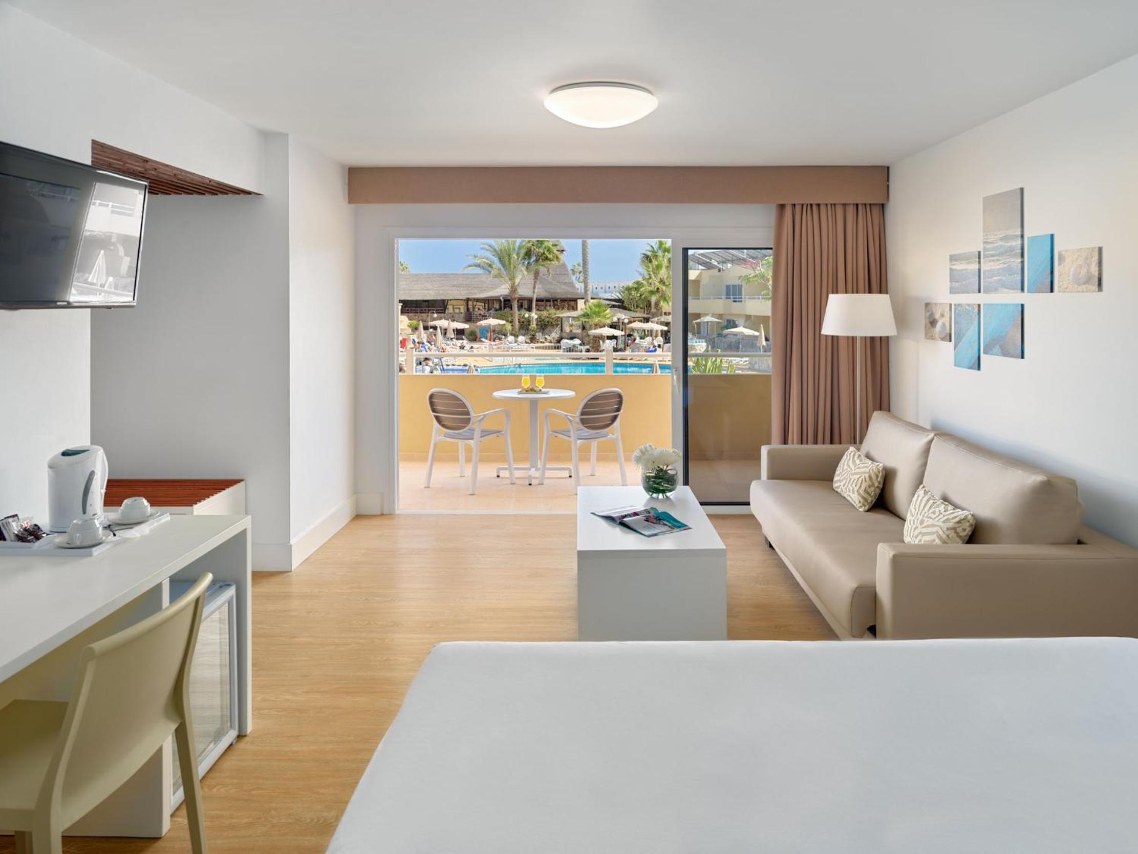 Double Room with Pool View