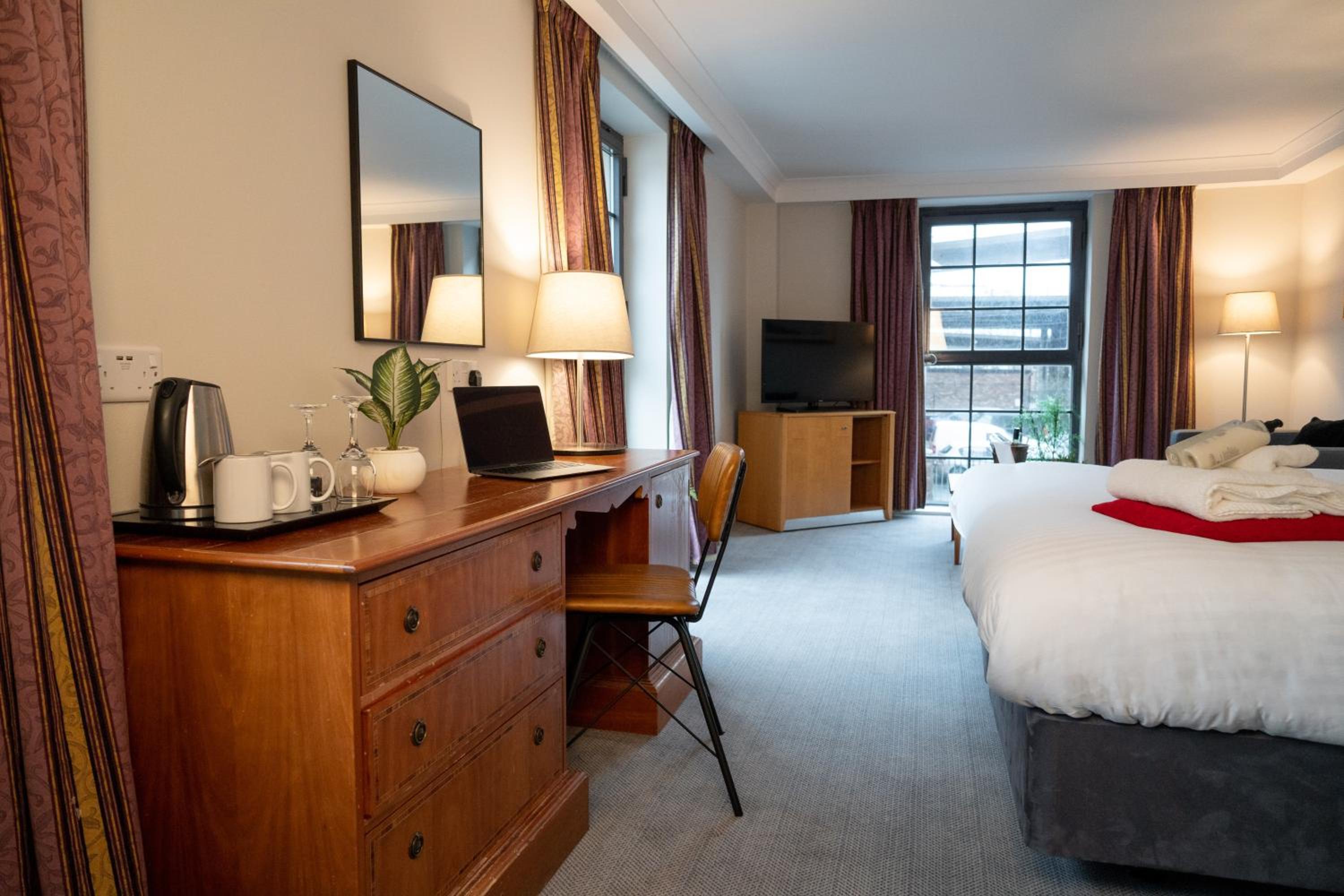 Superior Double Room with Sofa Bed