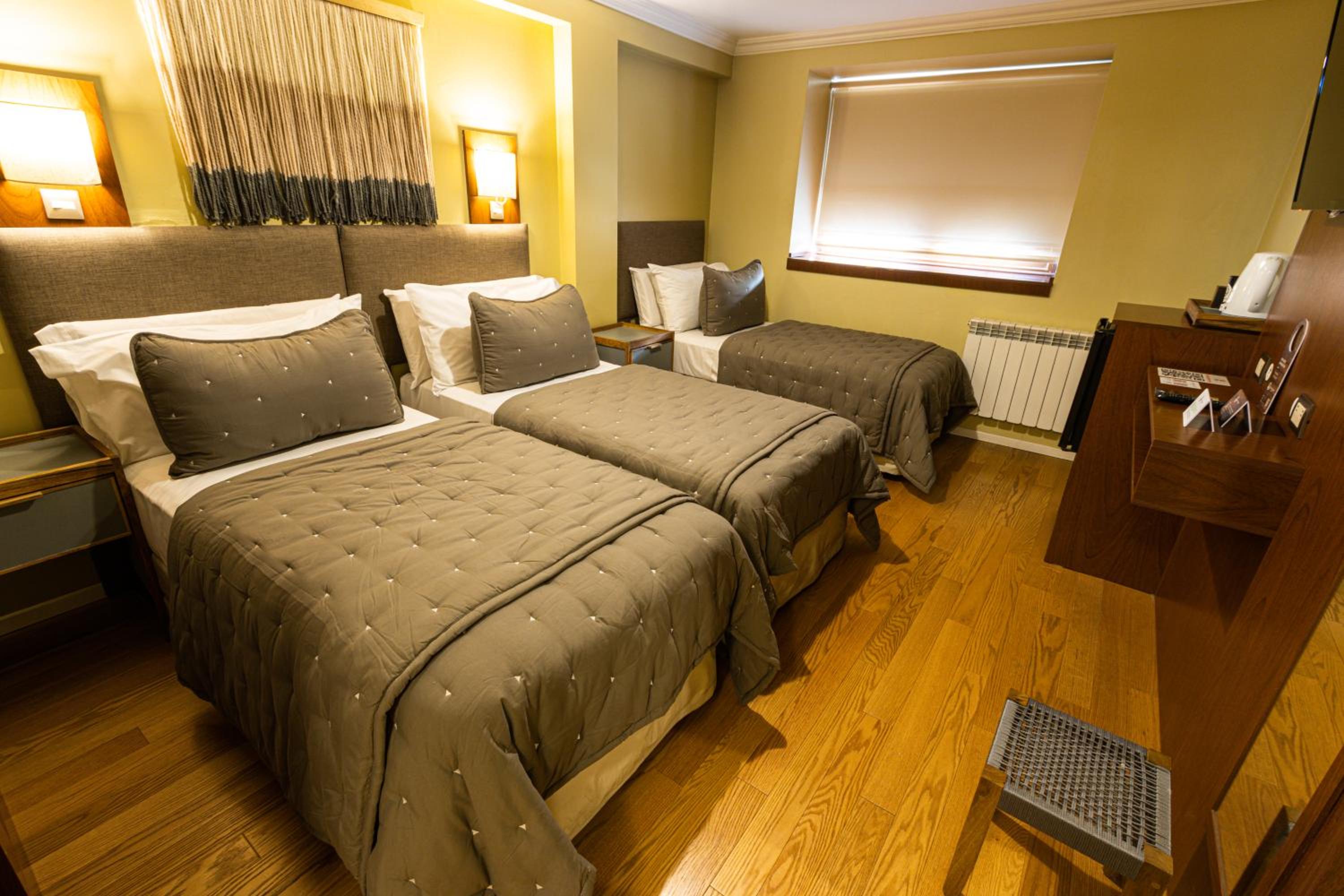 Triple Room