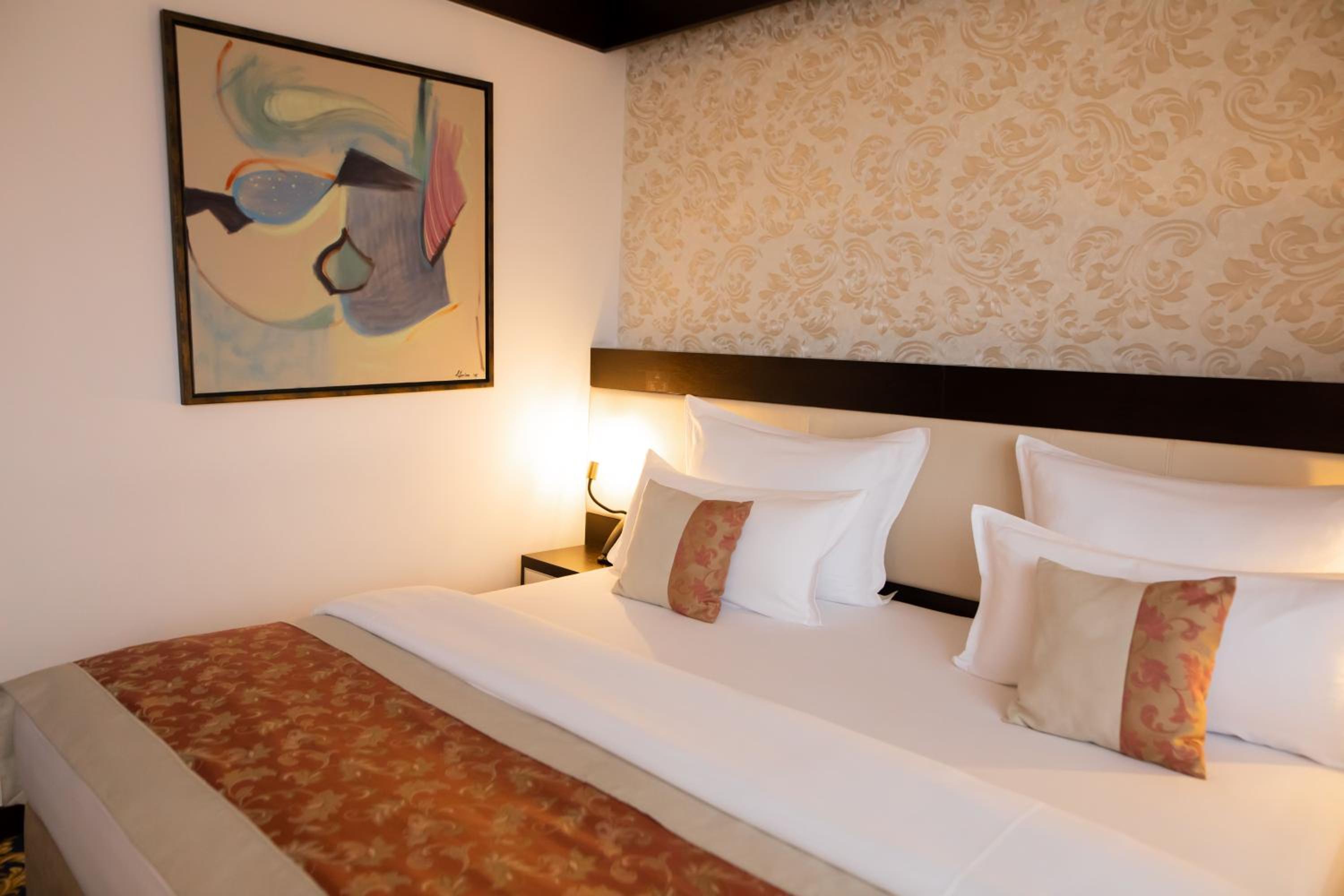 Classic Double Room