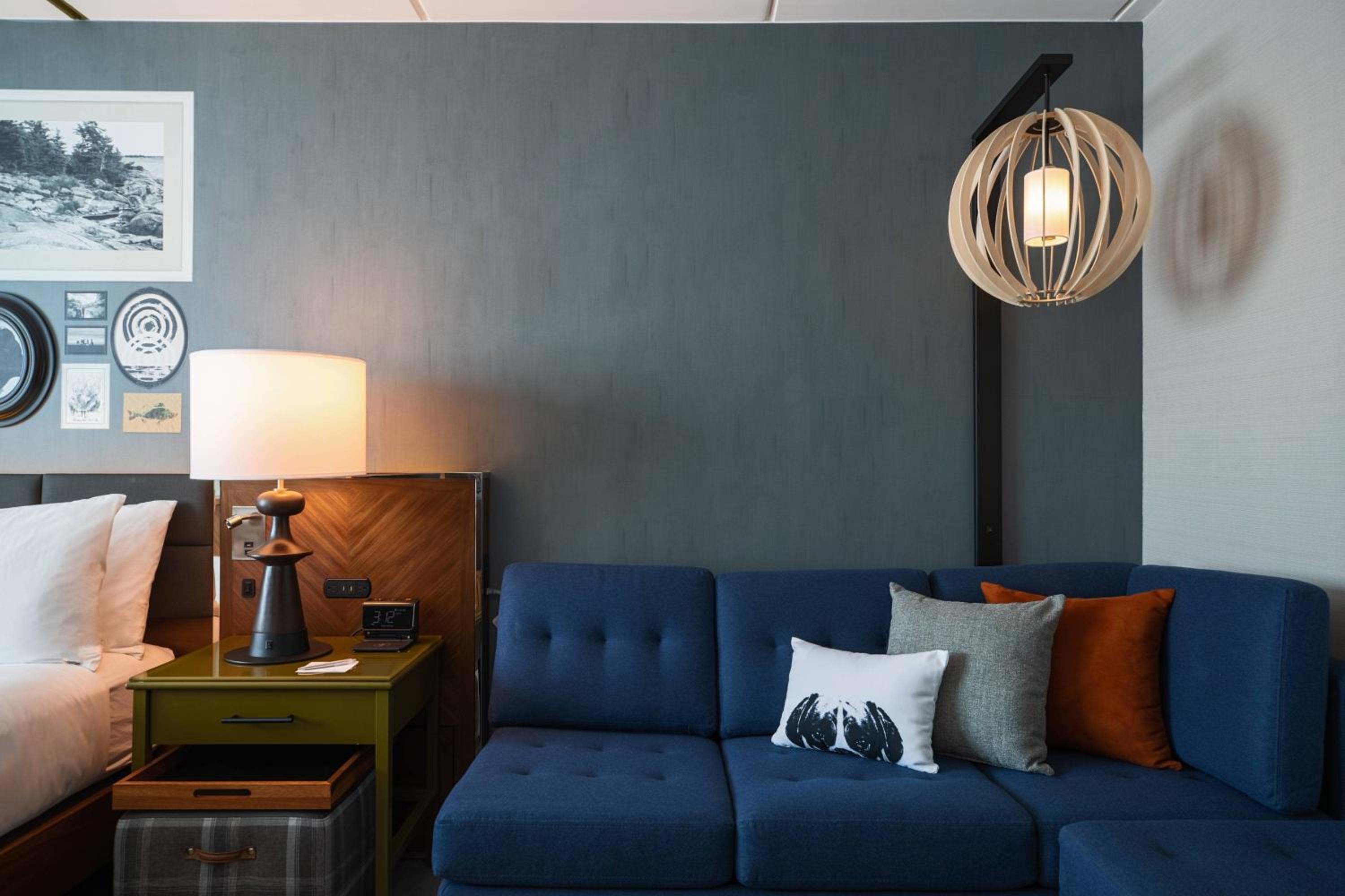 King Room with Sofa Bed