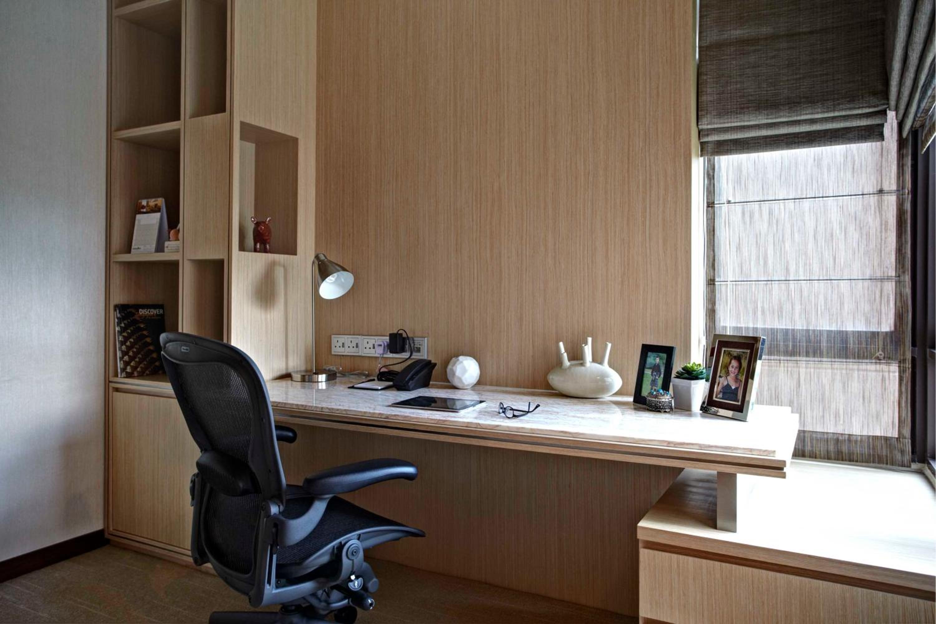 One-Bedroom Apartment with City View