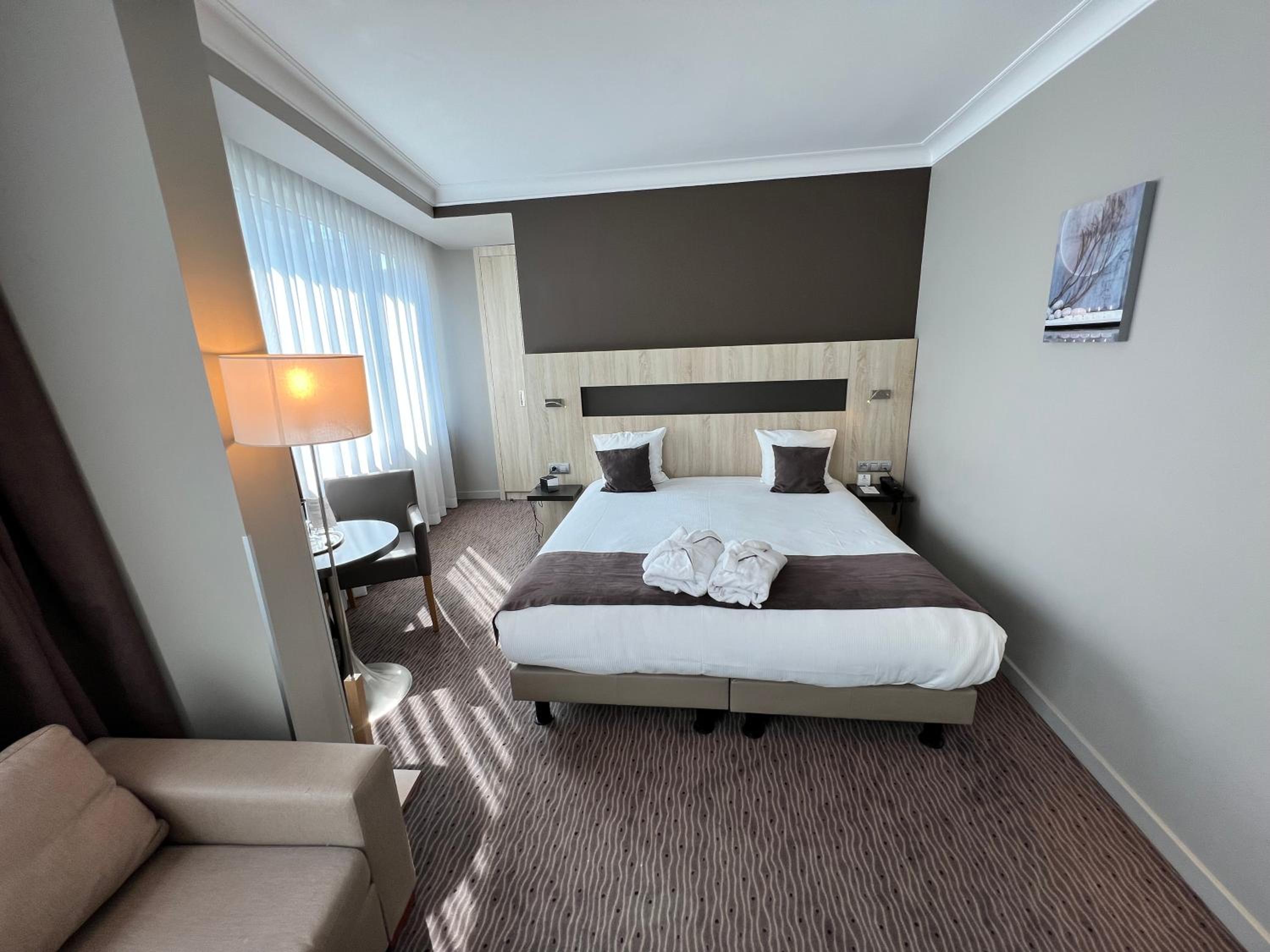 Executive Queen Room