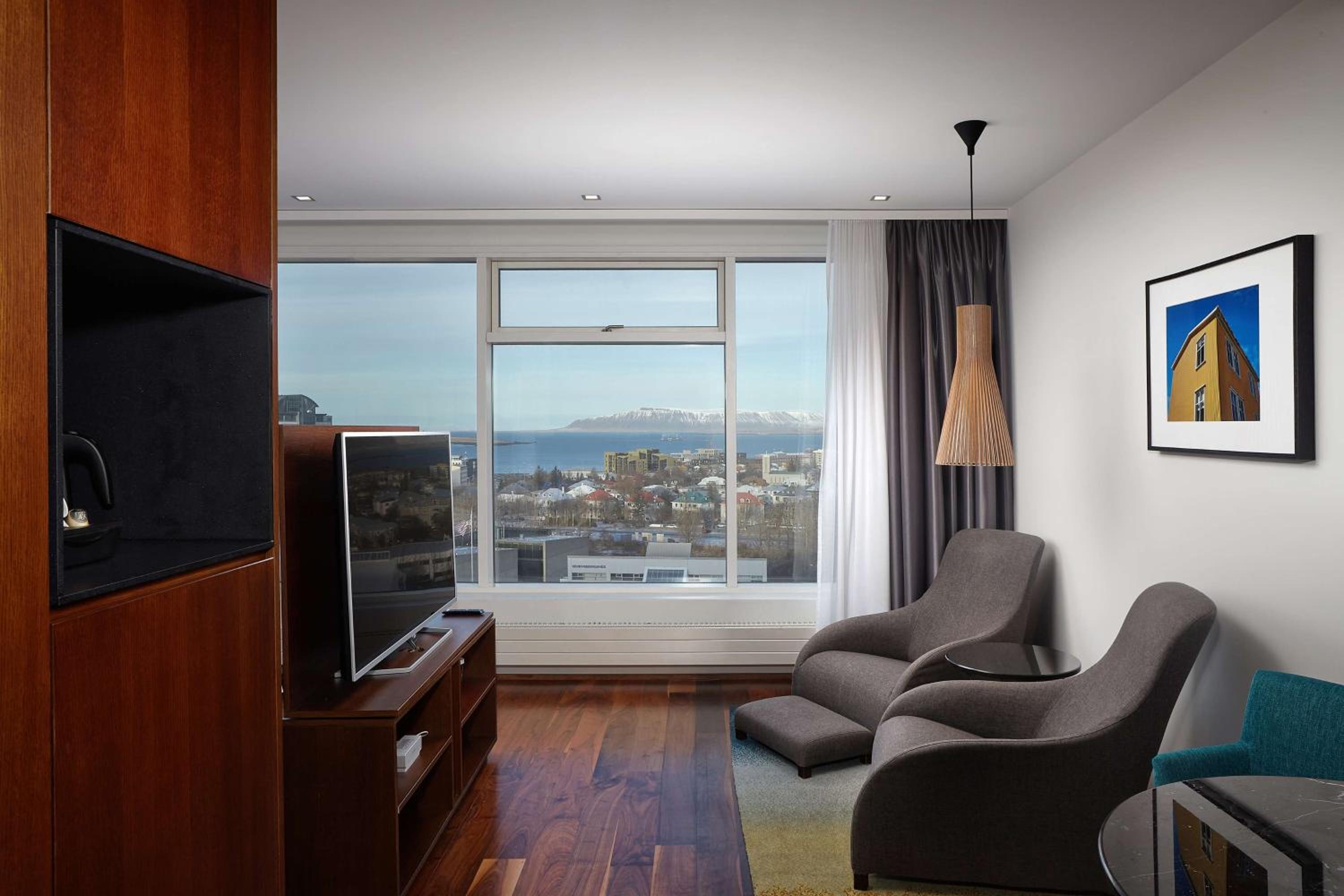 King Executive Room with Scenic View