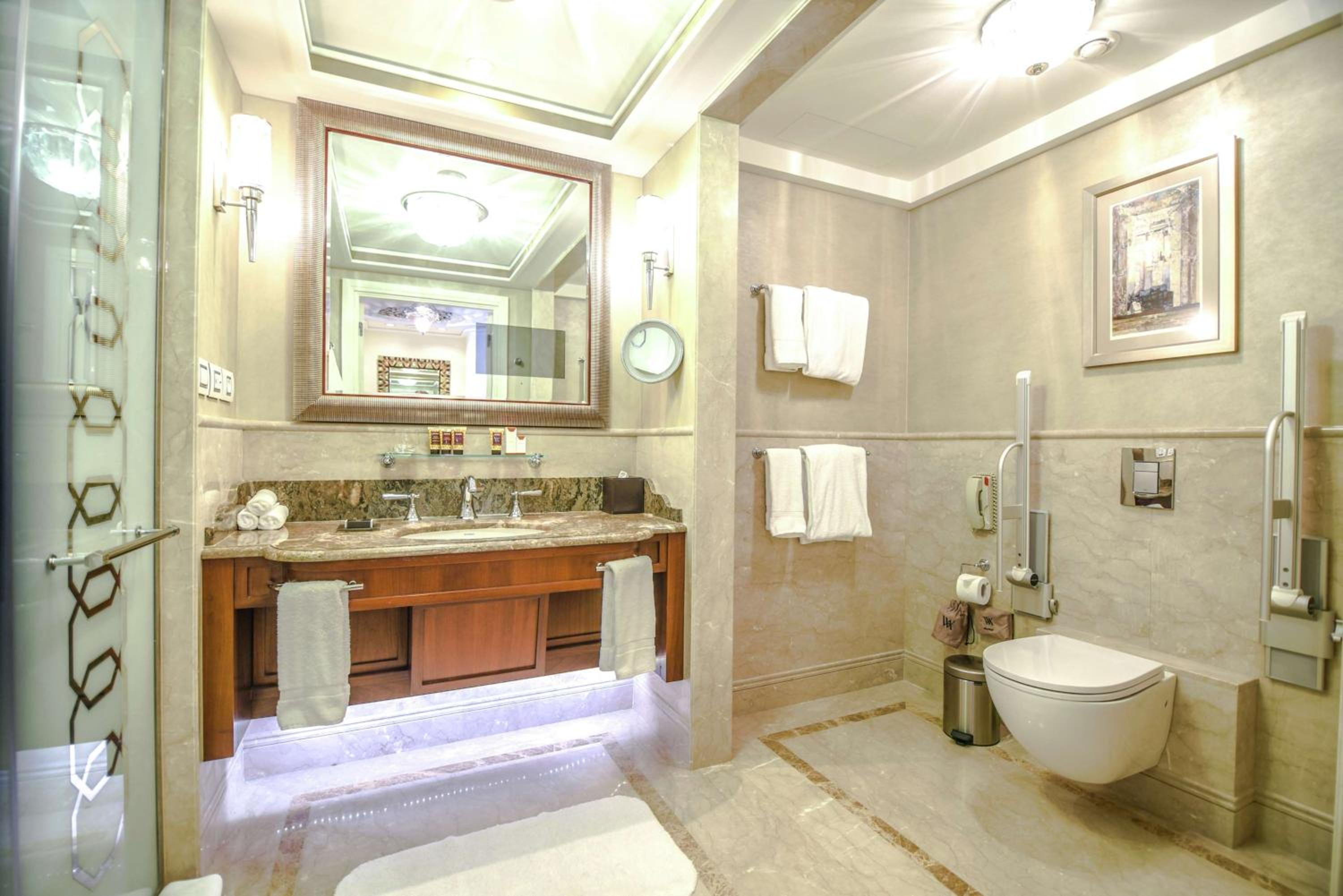 Superior King Room - Accessible 