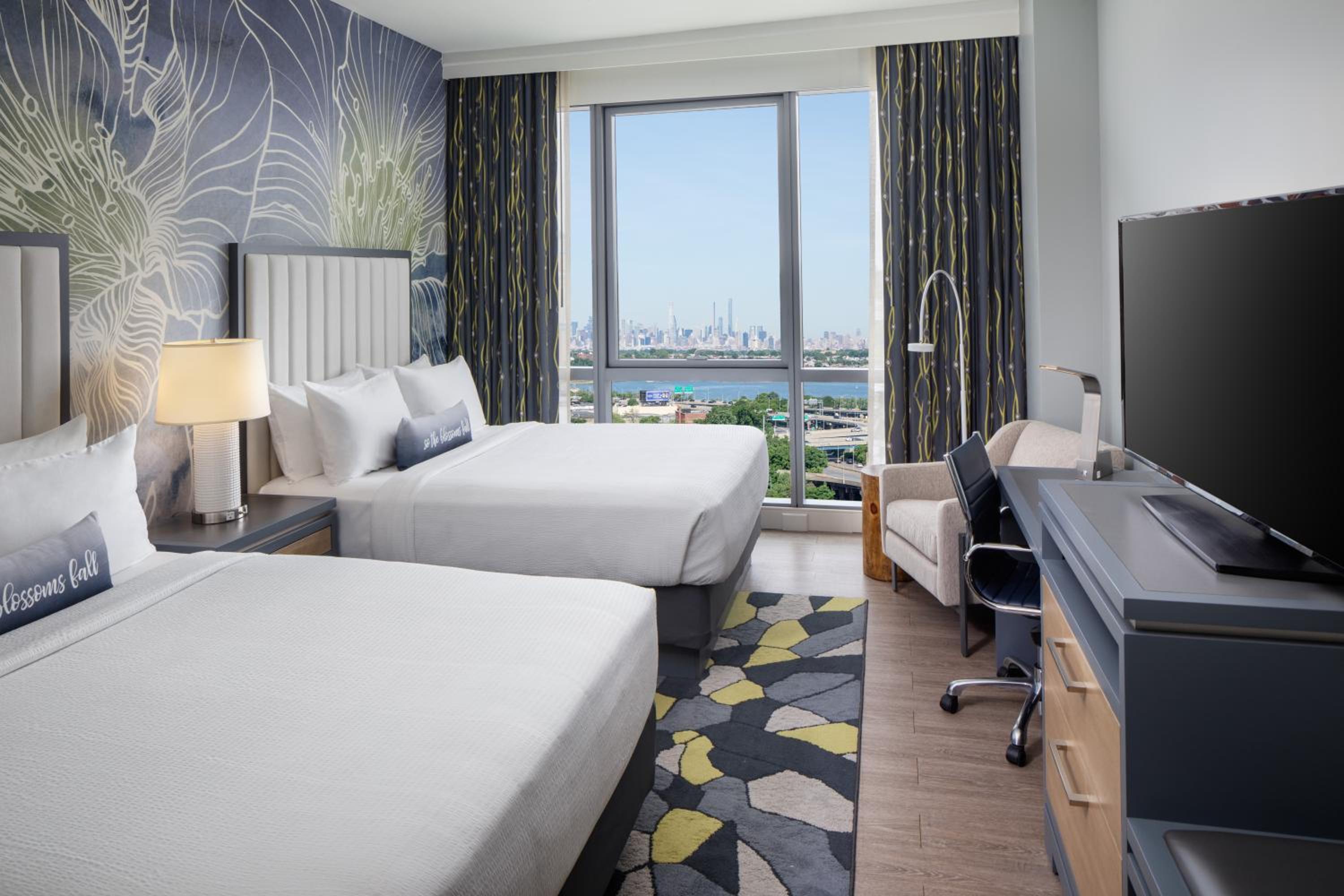 Queen Room with Two Queen Beds - Hearing Accessible/Non-Smoking