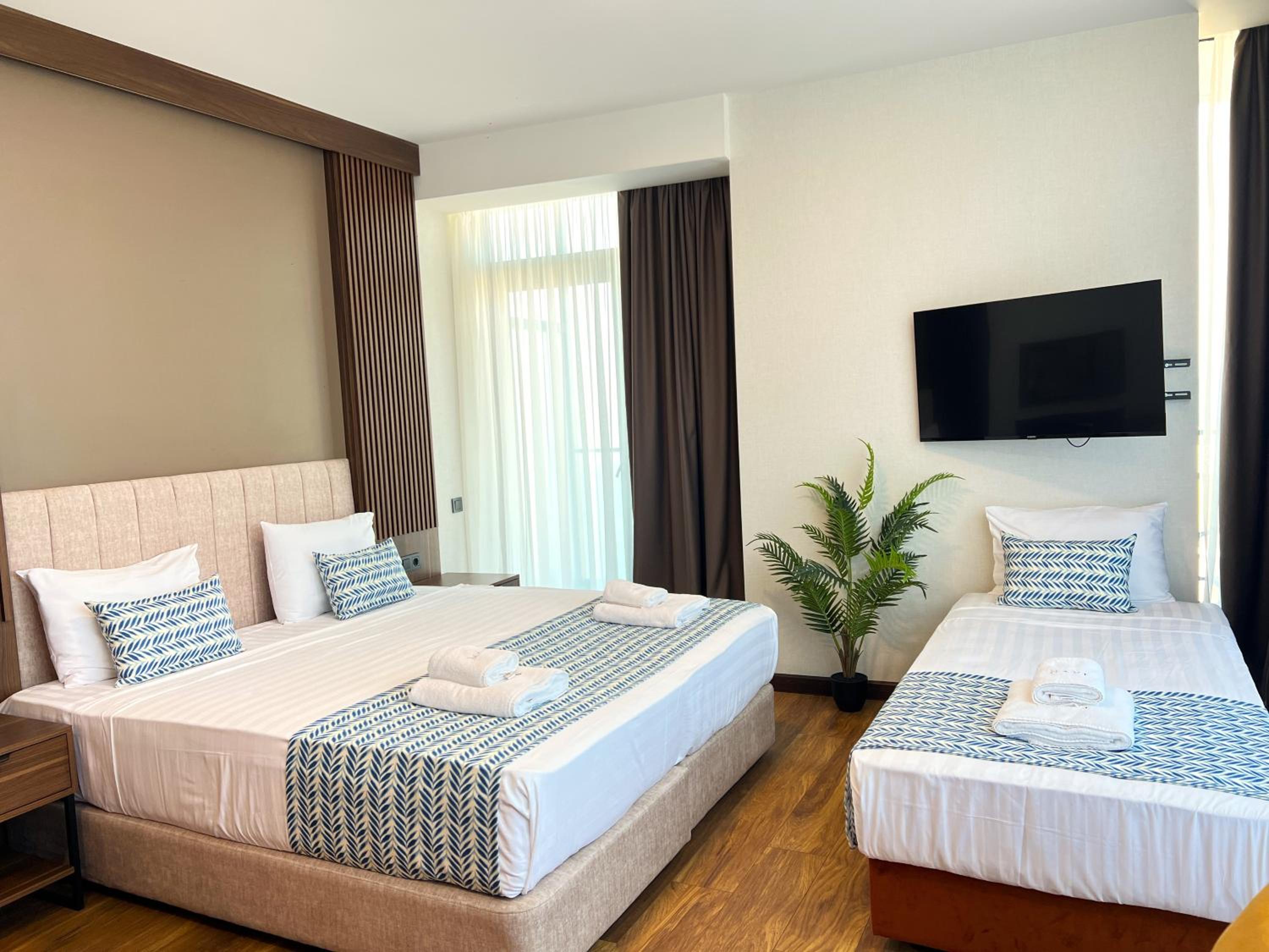 Family Room with Sea View