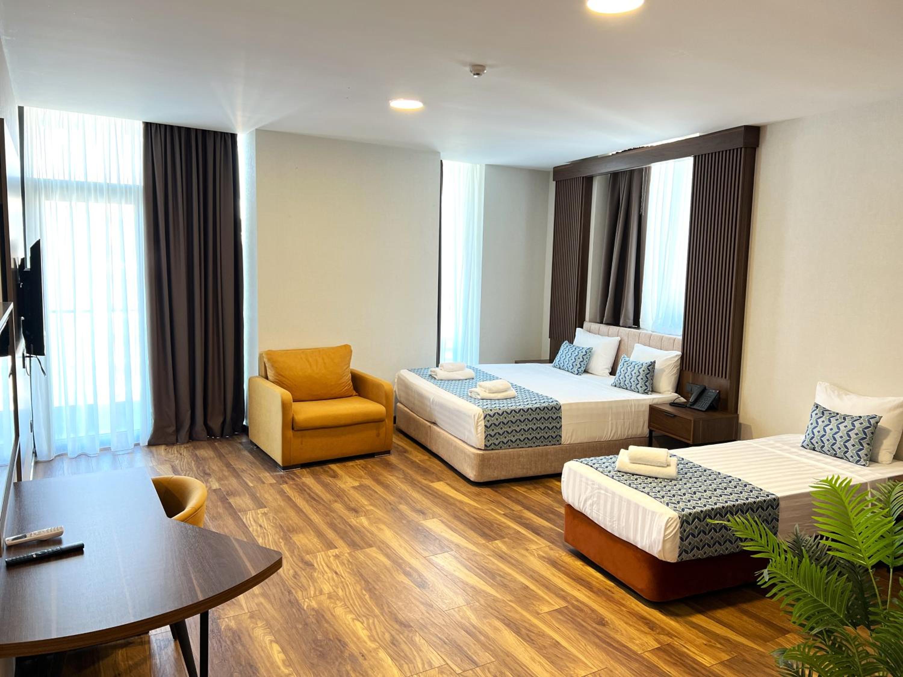 Family Room with Sea View